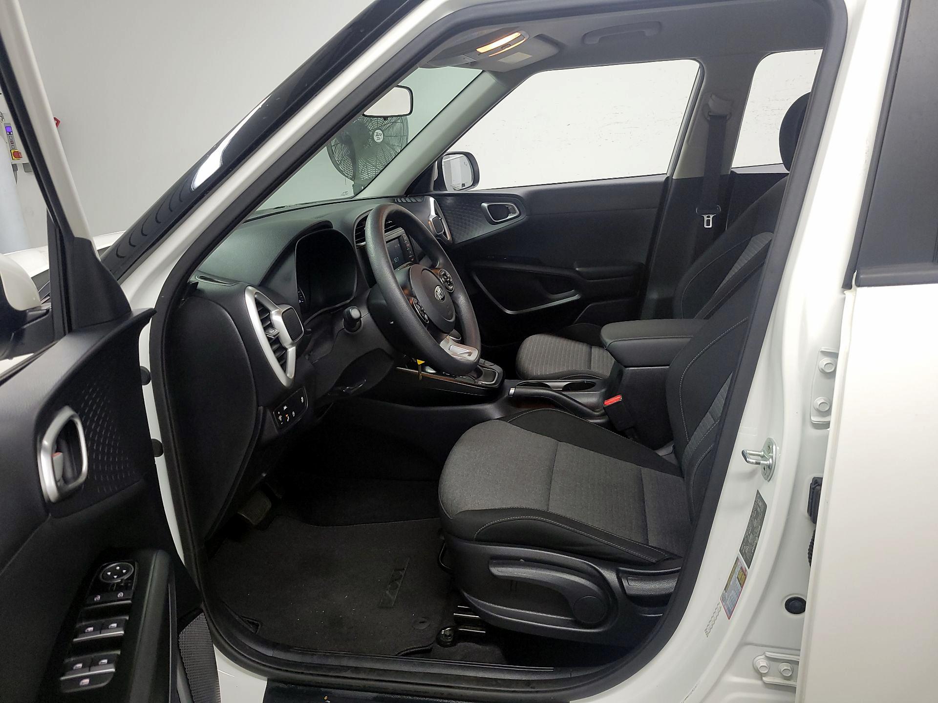 Thumbnail: 2020 Kia Soul - 11