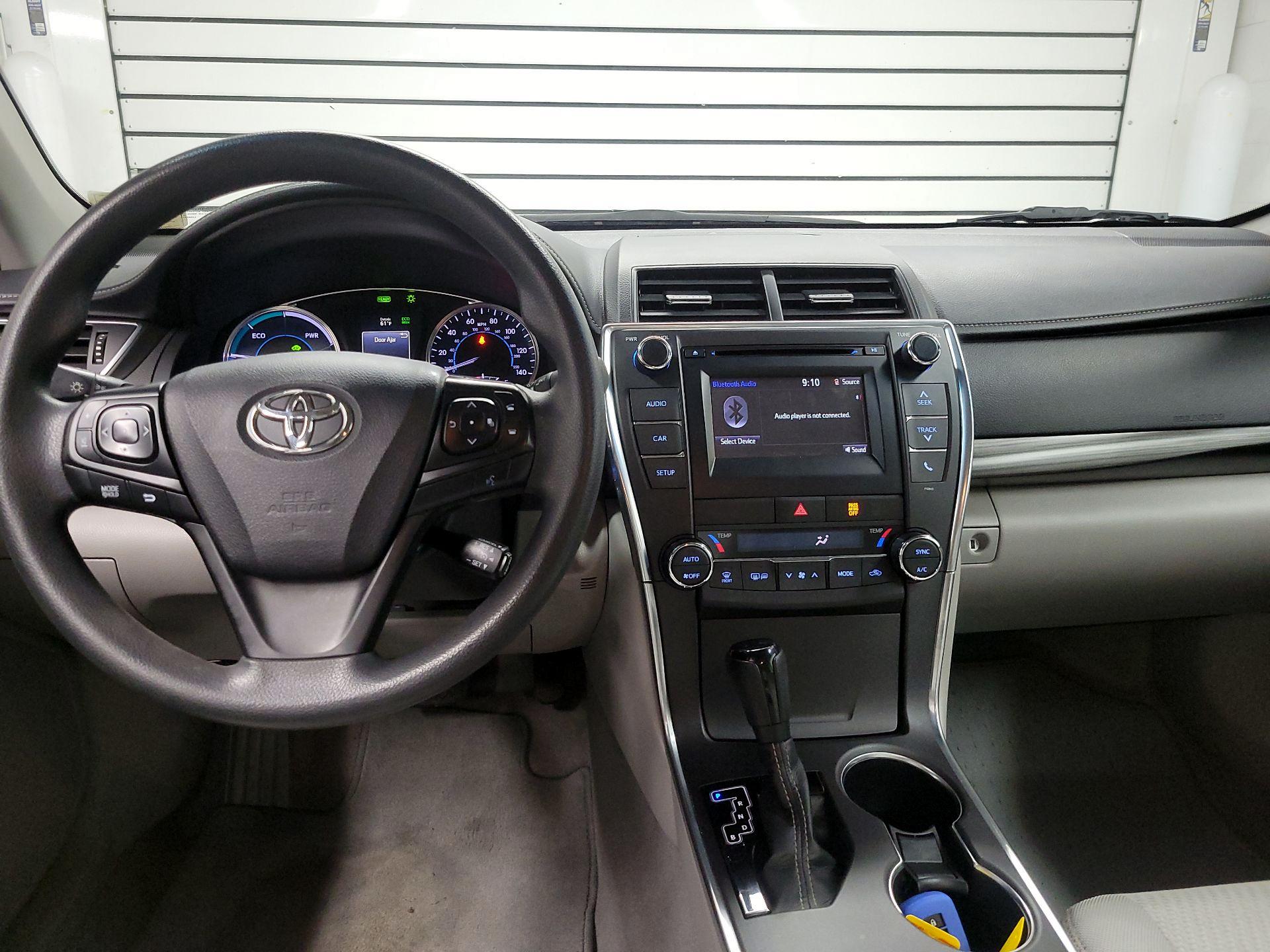 Thumbnail: 2015 Toyota Camry - 9