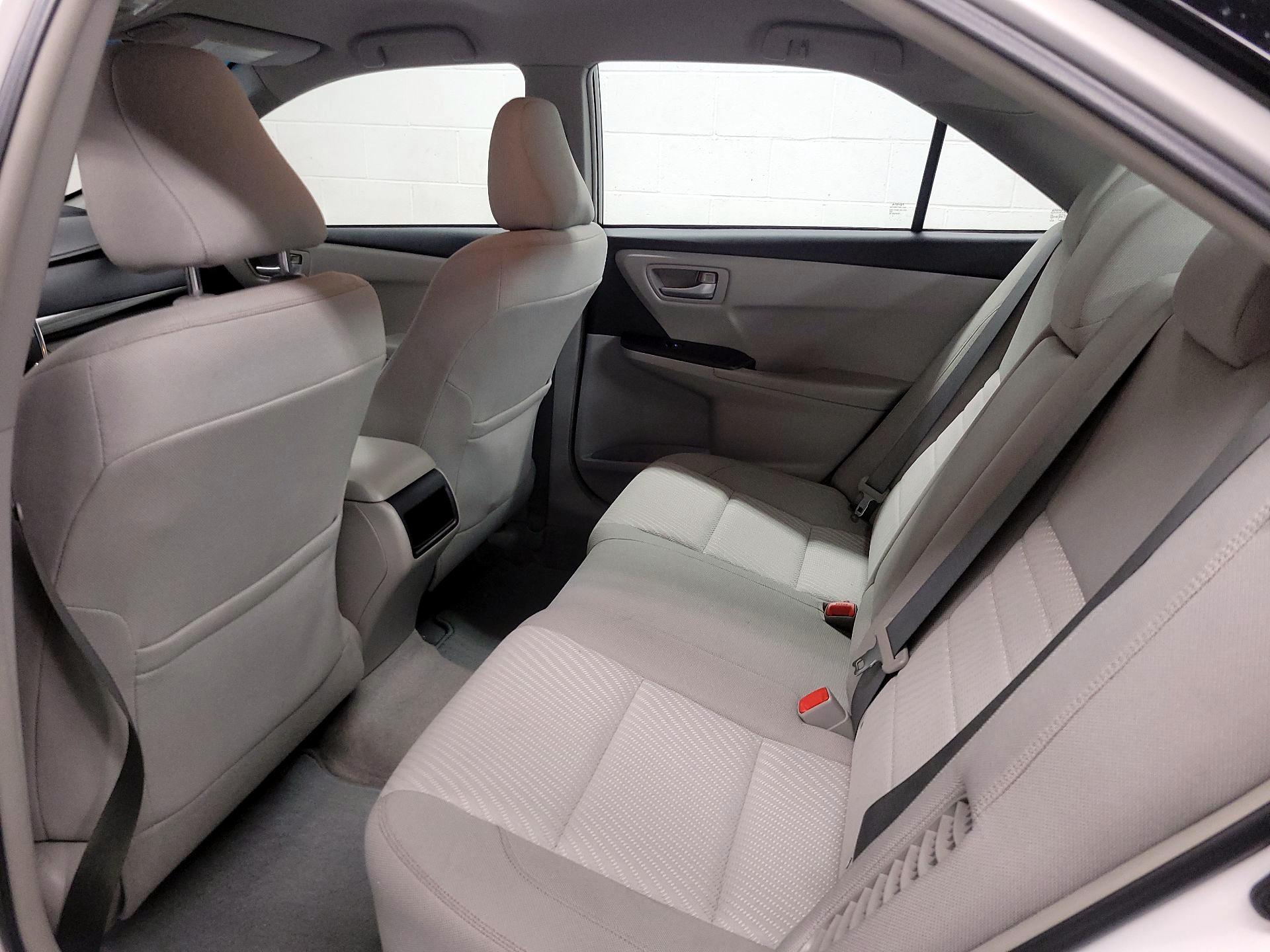 Thumbnail: 2015 Toyota Camry - 17