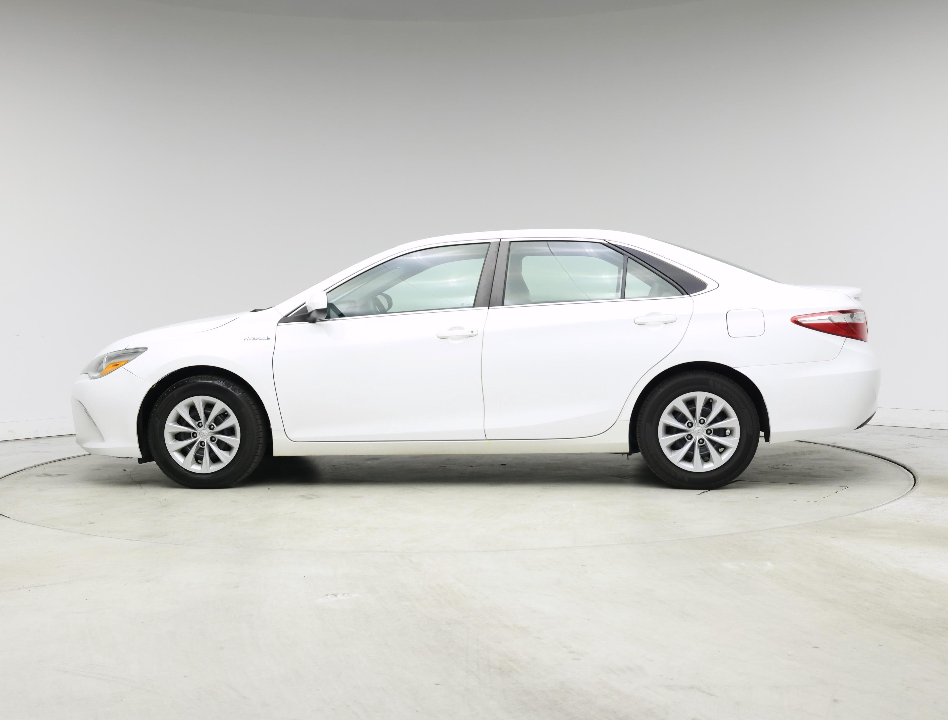Thumbnail: 2015 Toyota Camry - 3