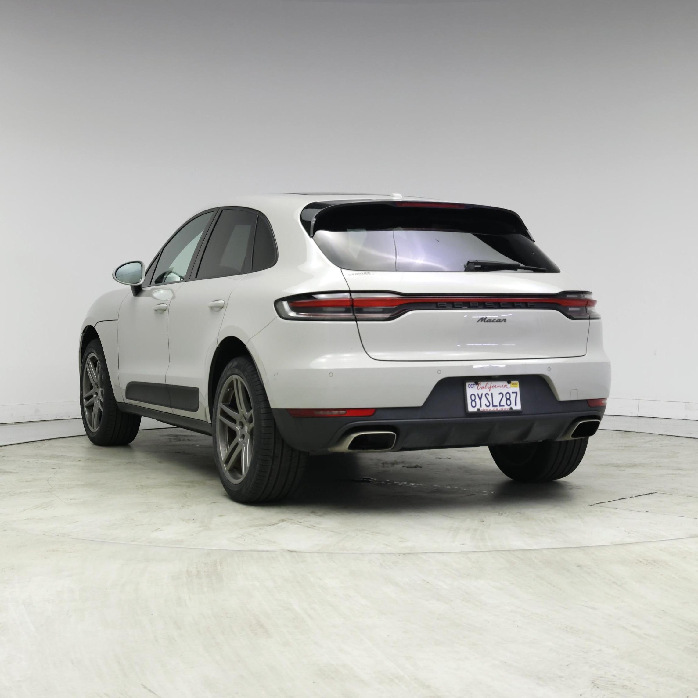 Thumbnail: 2020 Porsche Macan - 2