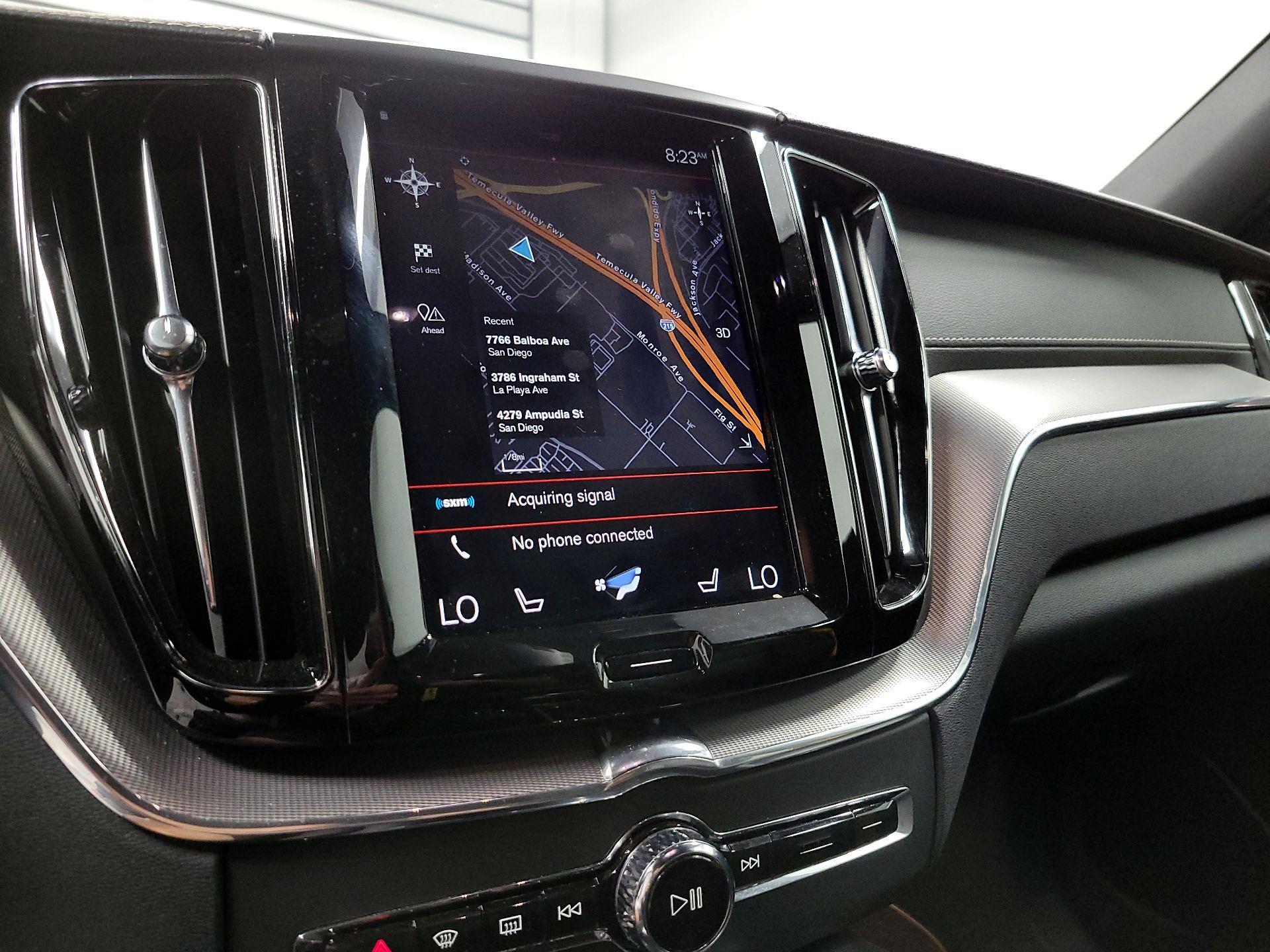 Thumbnail: 2020 Volvo XC60 - 14