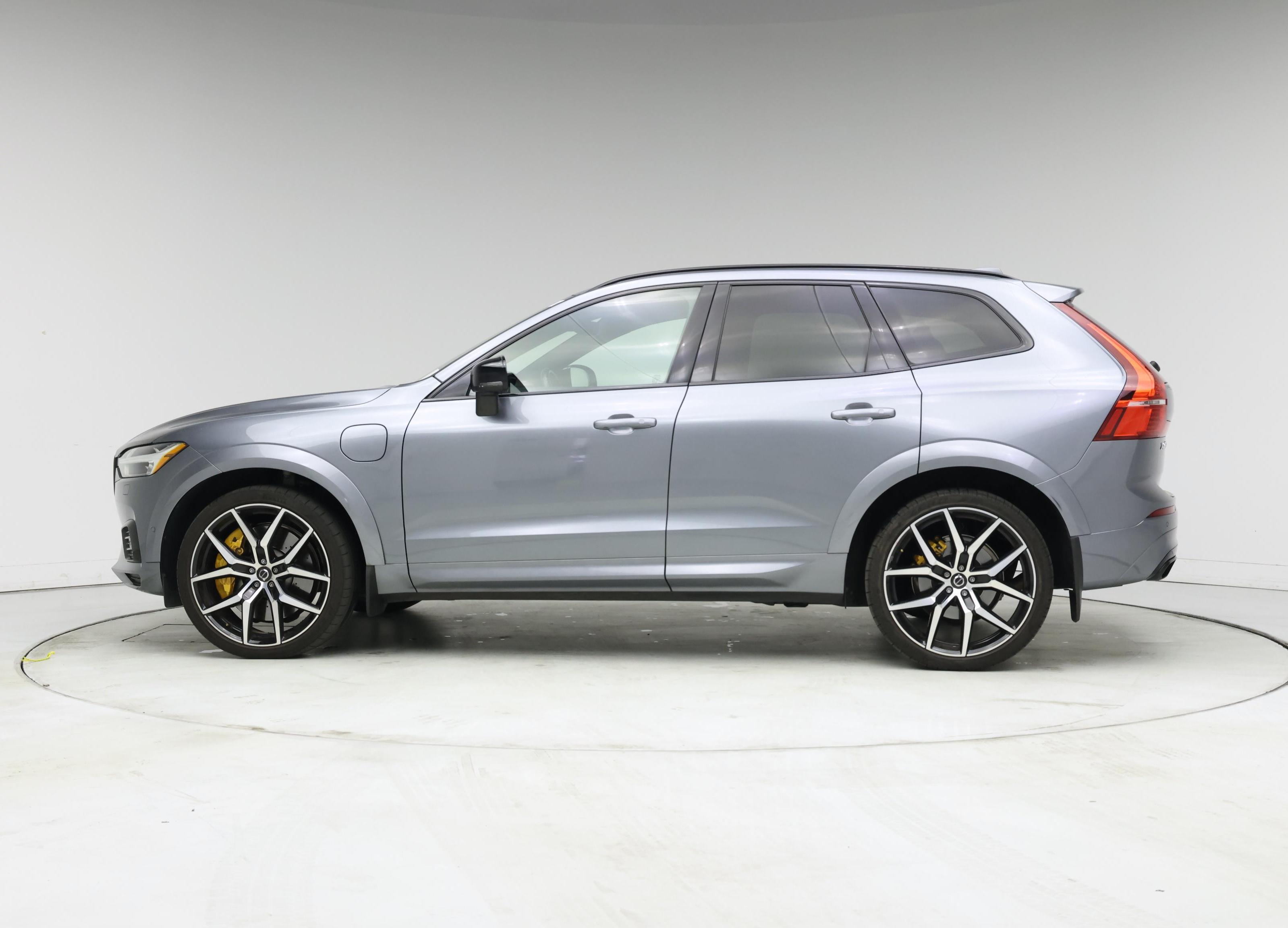 Thumbnail: 2020 Volvo XC60 - 3