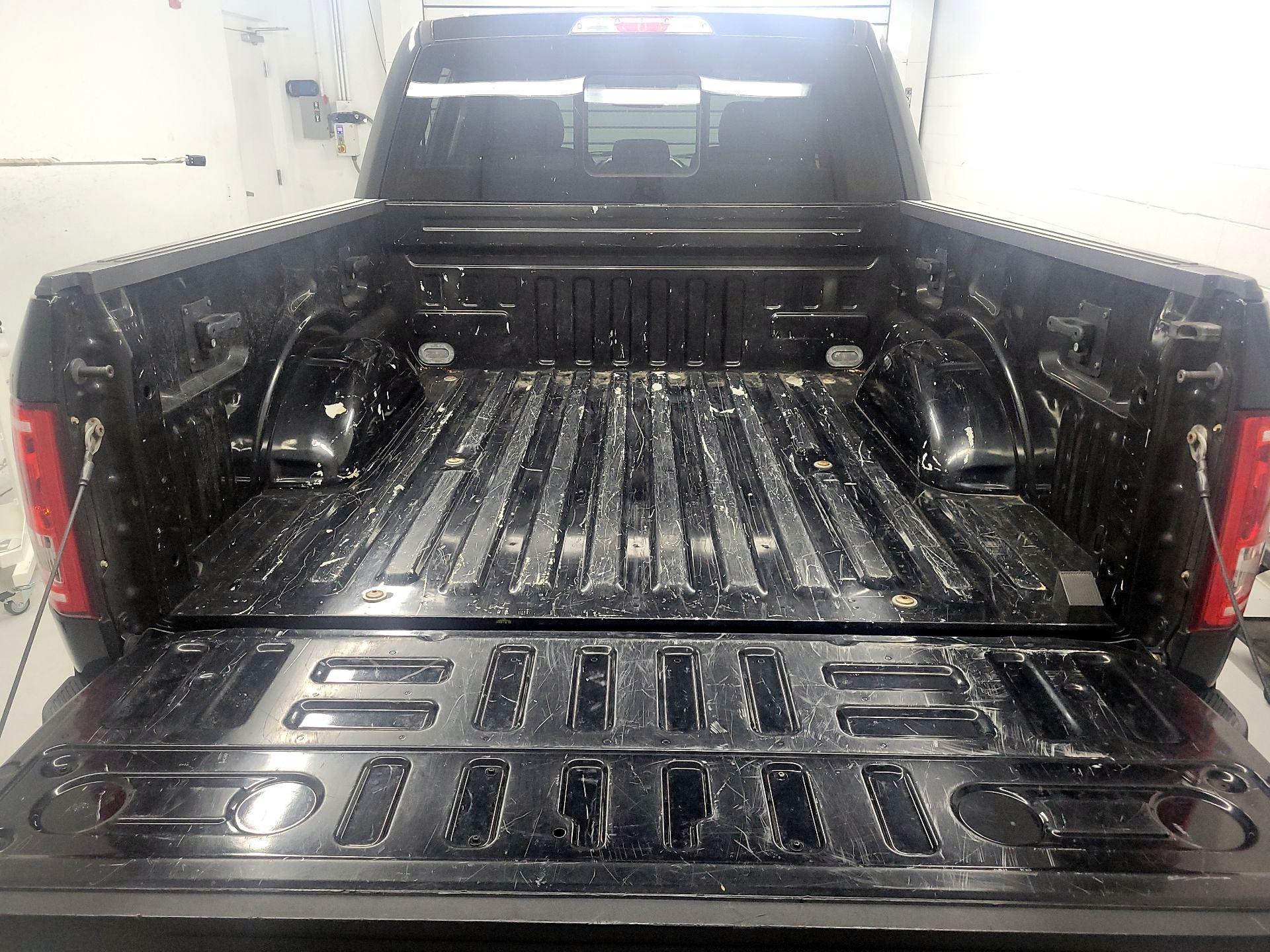 Thumbnail: 2015 Ford F-150 - 18