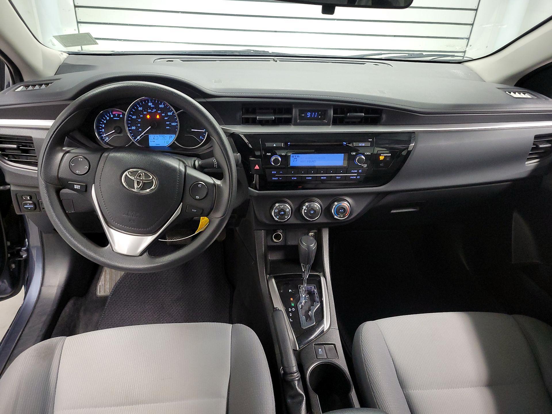 Thumbnail: 2015 Toyota Corolla - 9