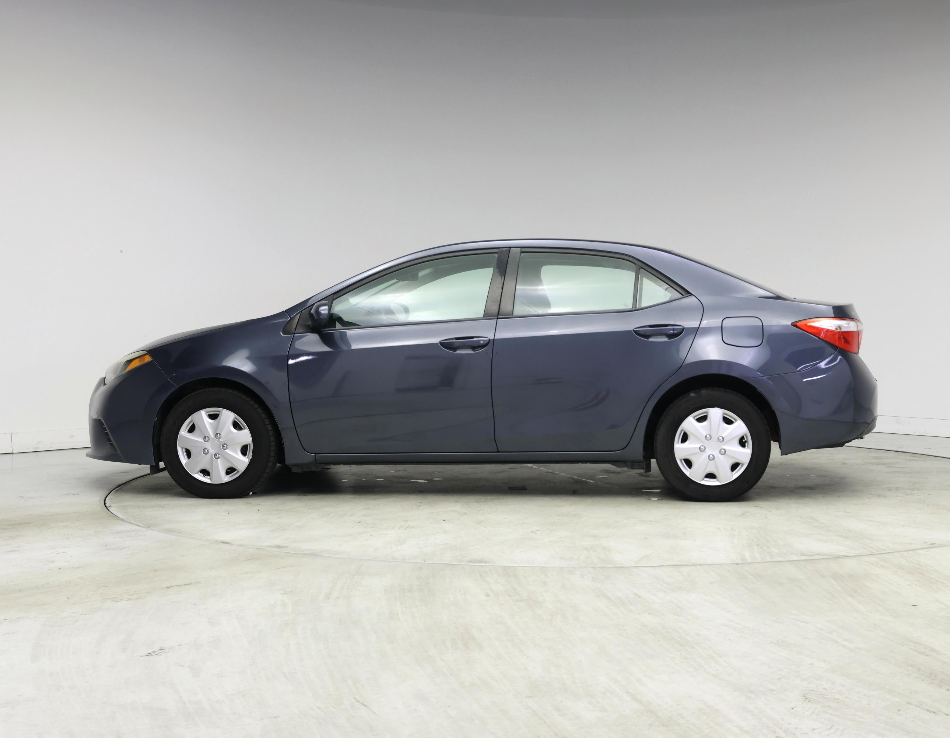 Thumbnail: 2015 Toyota Corolla - 3