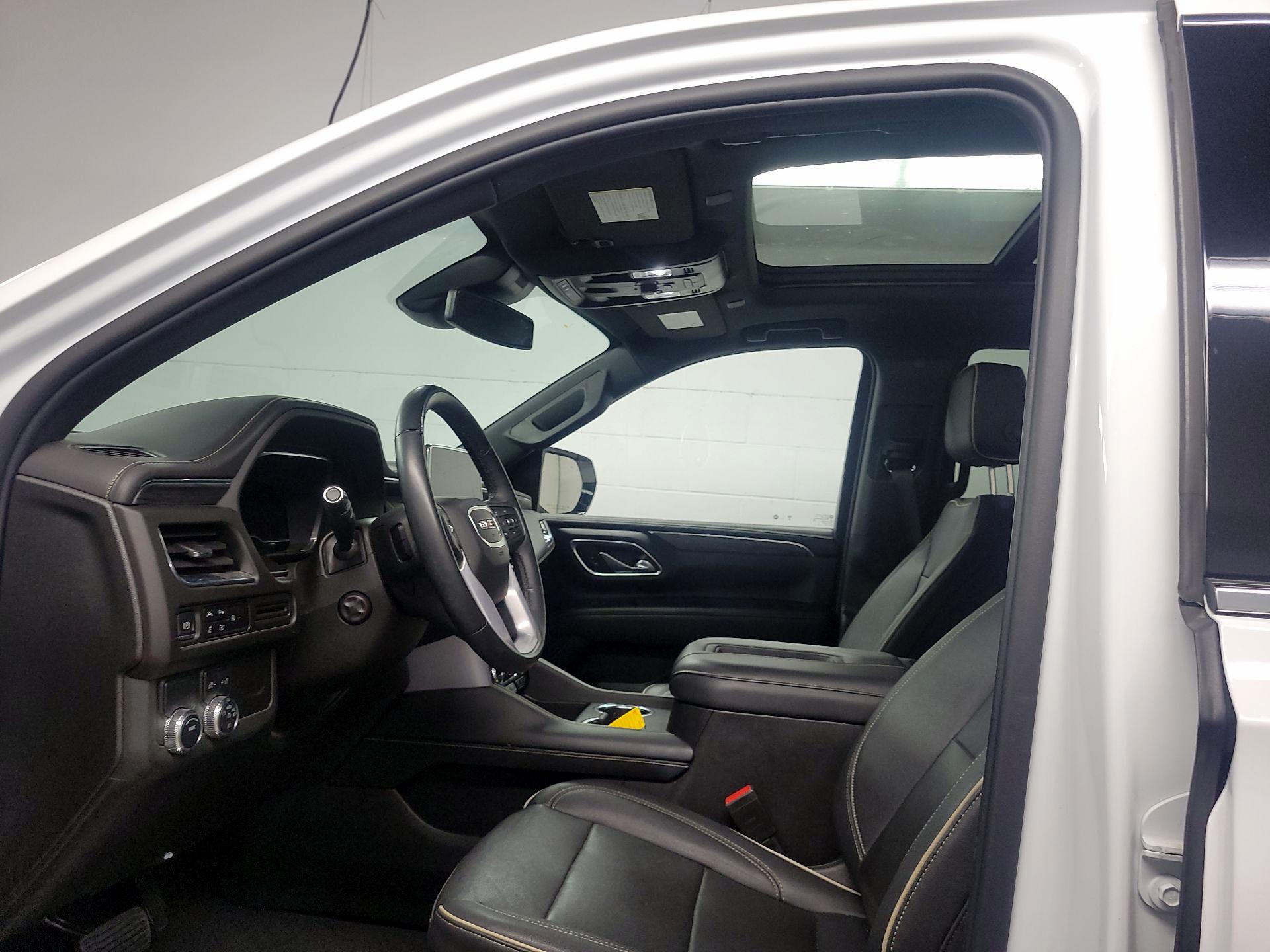 Thumbnail: 2023 GMC Yukon - 19