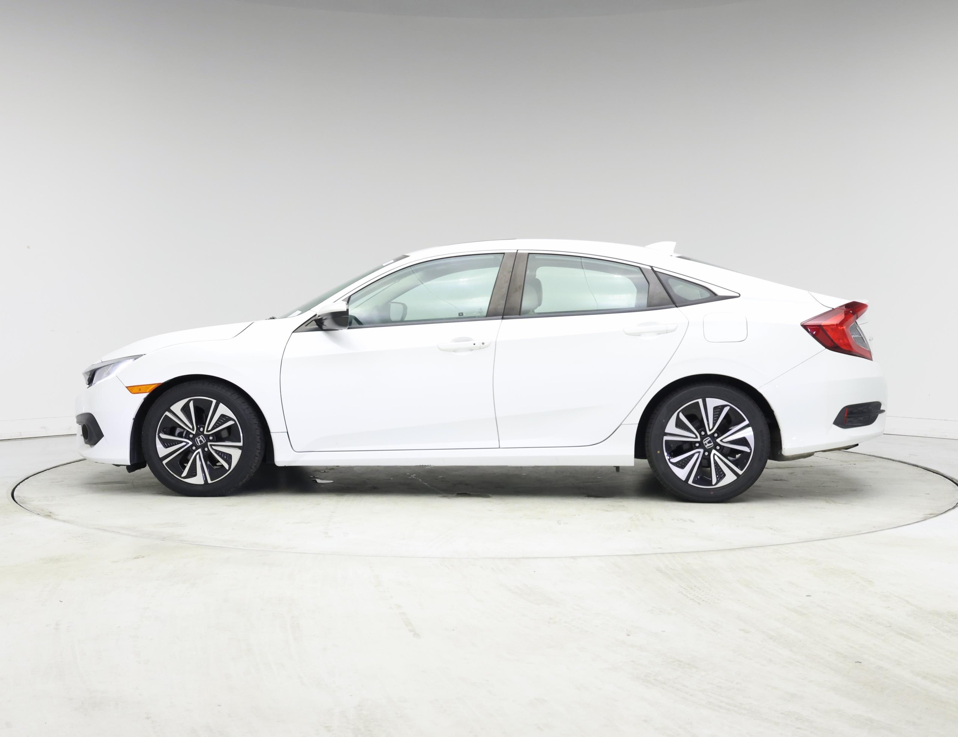 Thumbnail: 2017 Honda Civic - 3