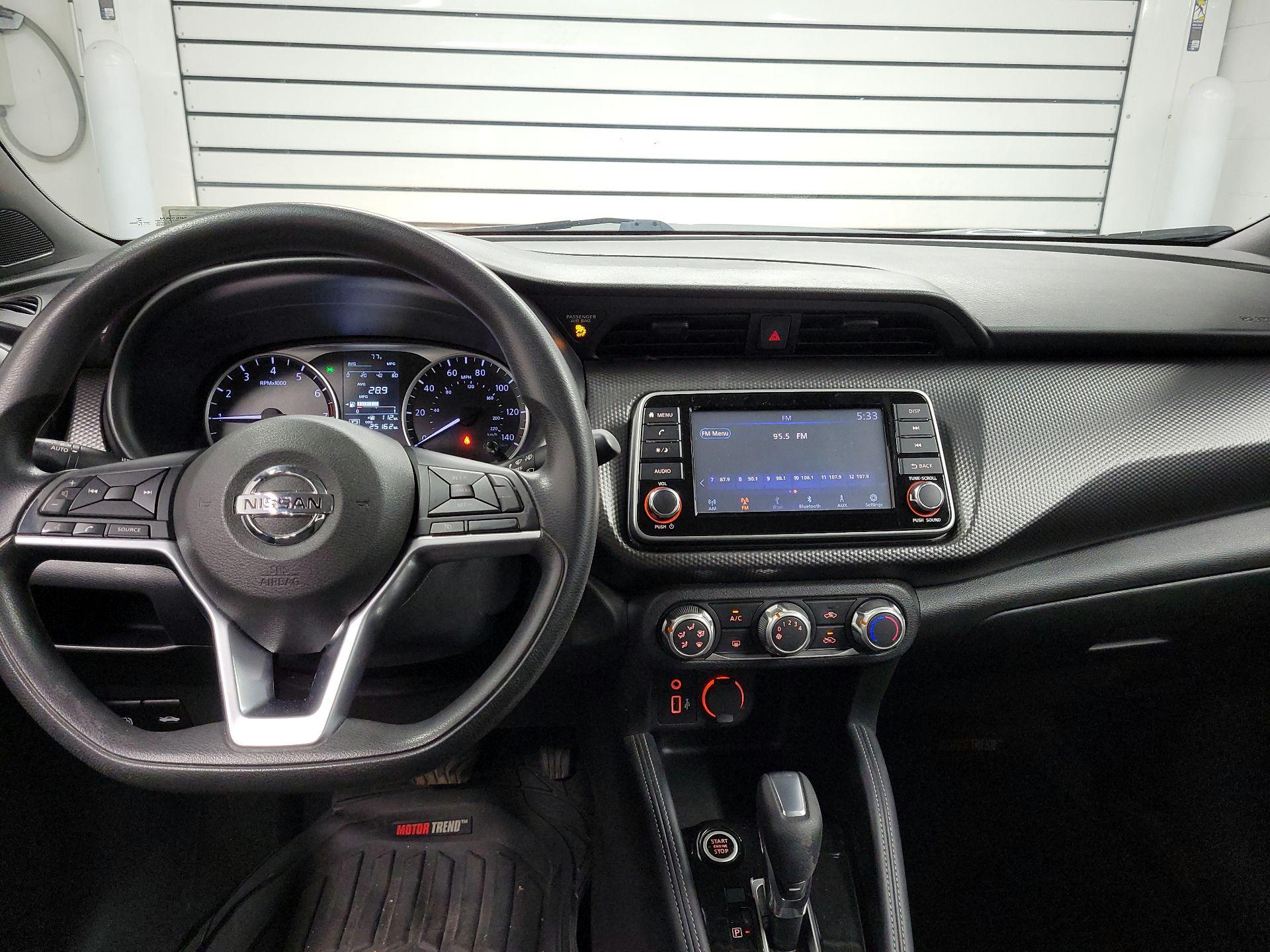 Thumbnail: 2019 Nissan Kicks - 9