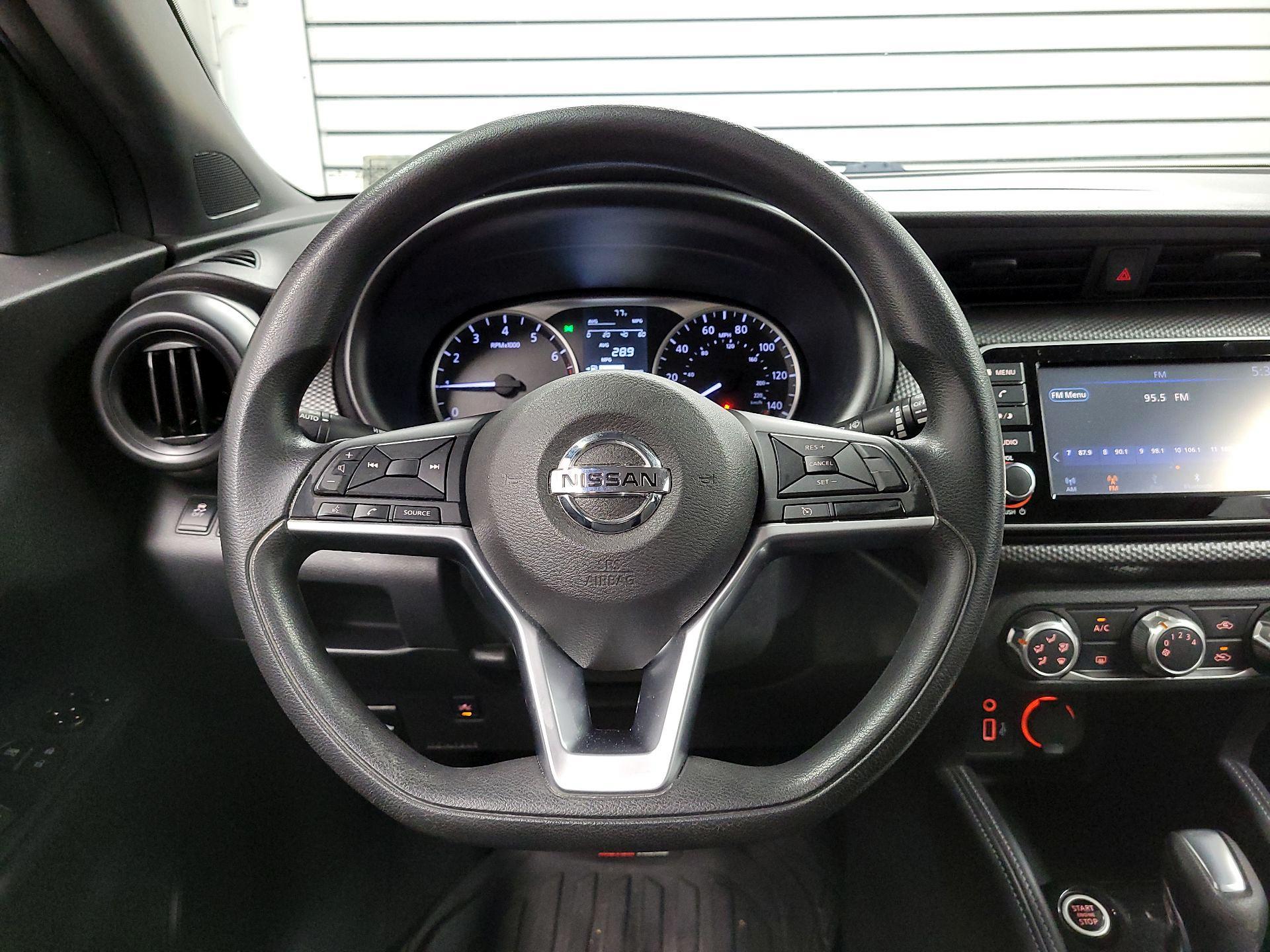 Thumbnail: 2019 Nissan Kicks - 10