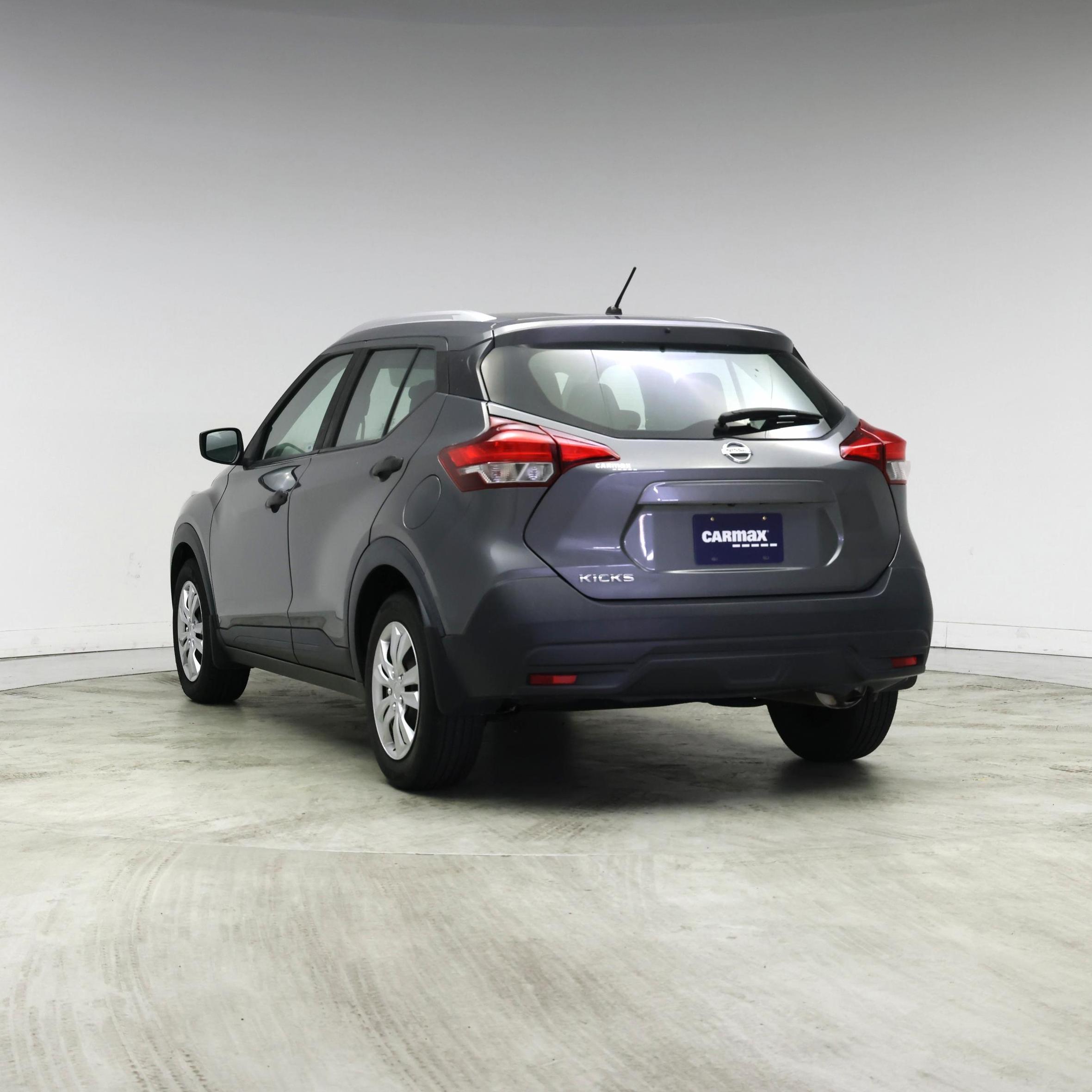Thumbnail: 2019 Nissan Kicks - 2