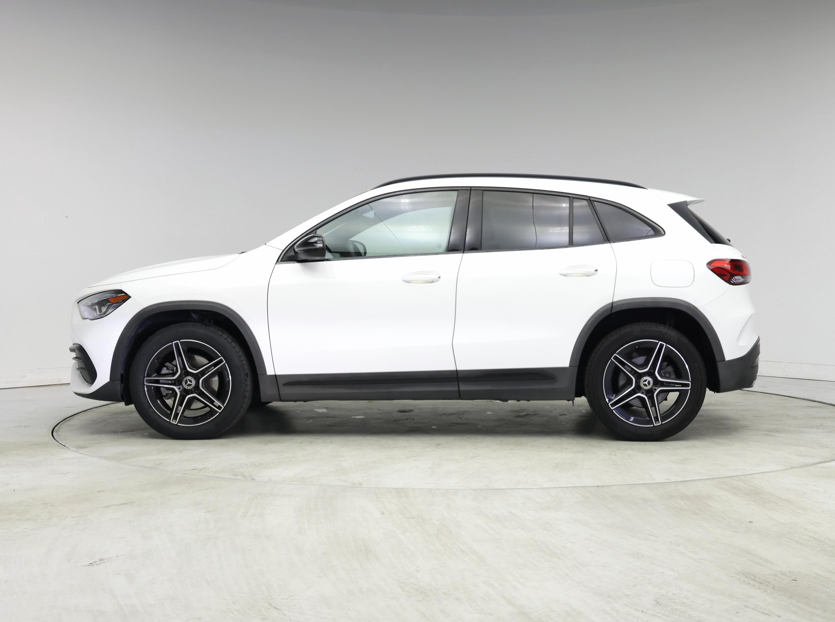 Thumbnail: 2022 Mercedes-Benz GLA - 3