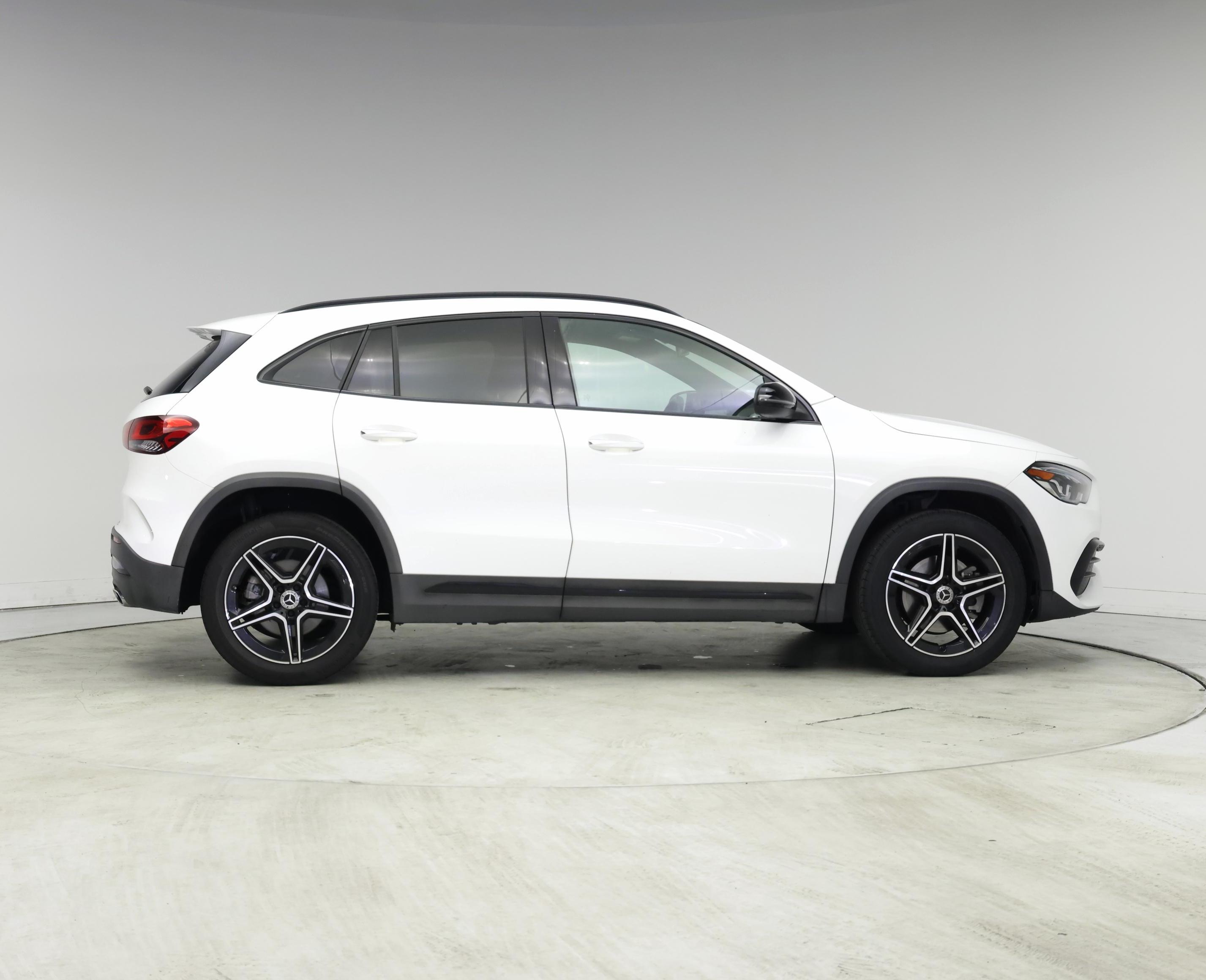 Thumbnail: 2022 Mercedes-Benz GLA - 7