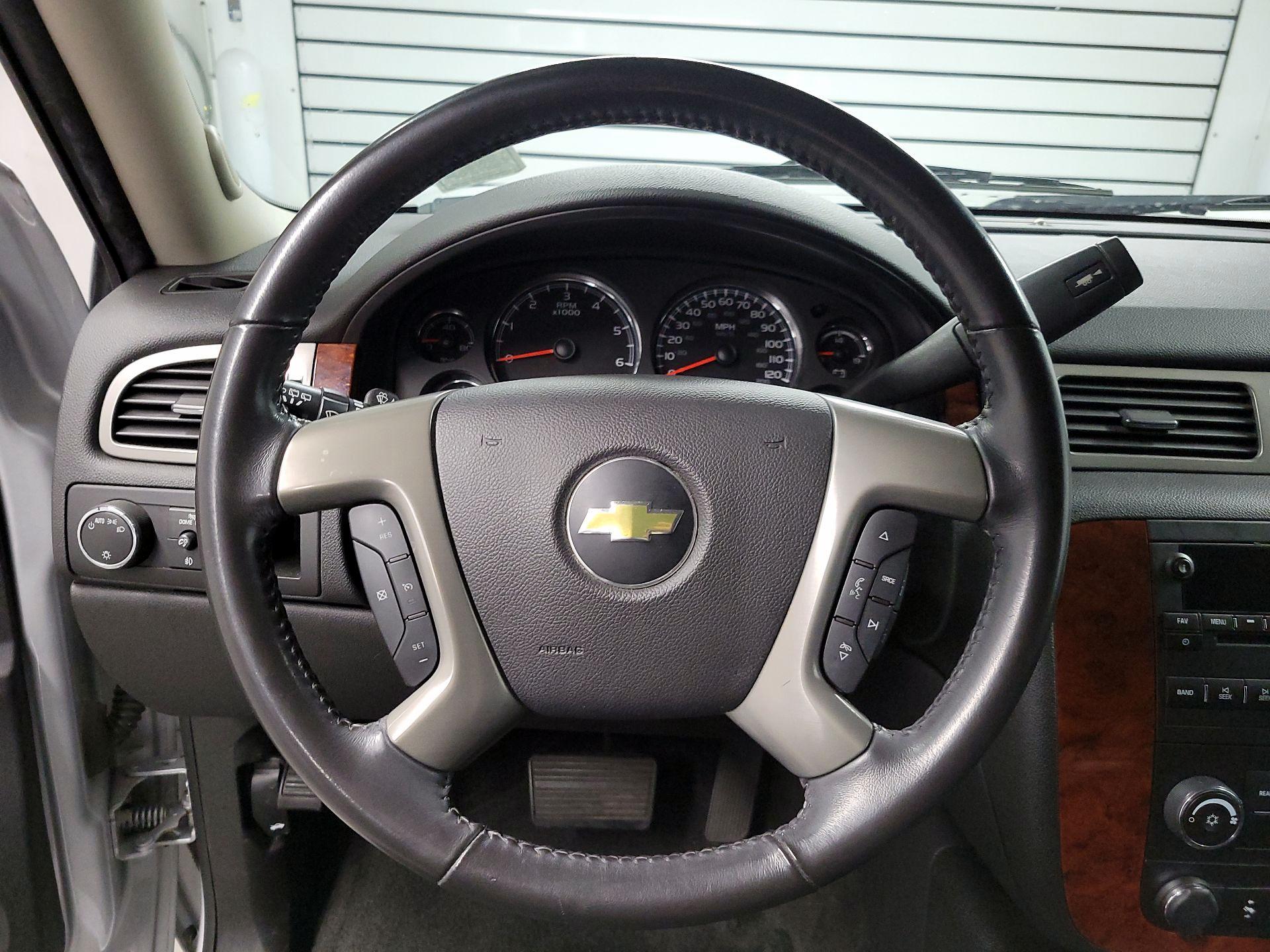 Thumbnail: 2014 Chevrolet Tahoe - 10