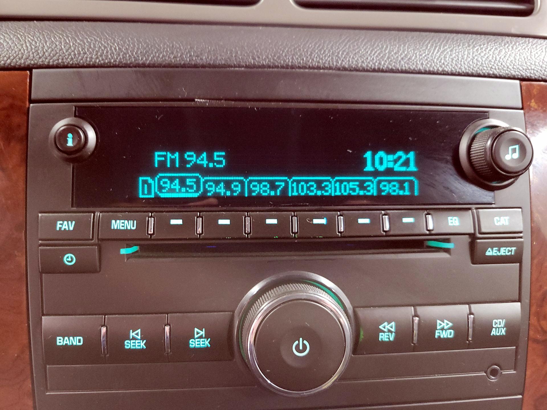 Thumbnail: 2014 Chevrolet Tahoe - 15