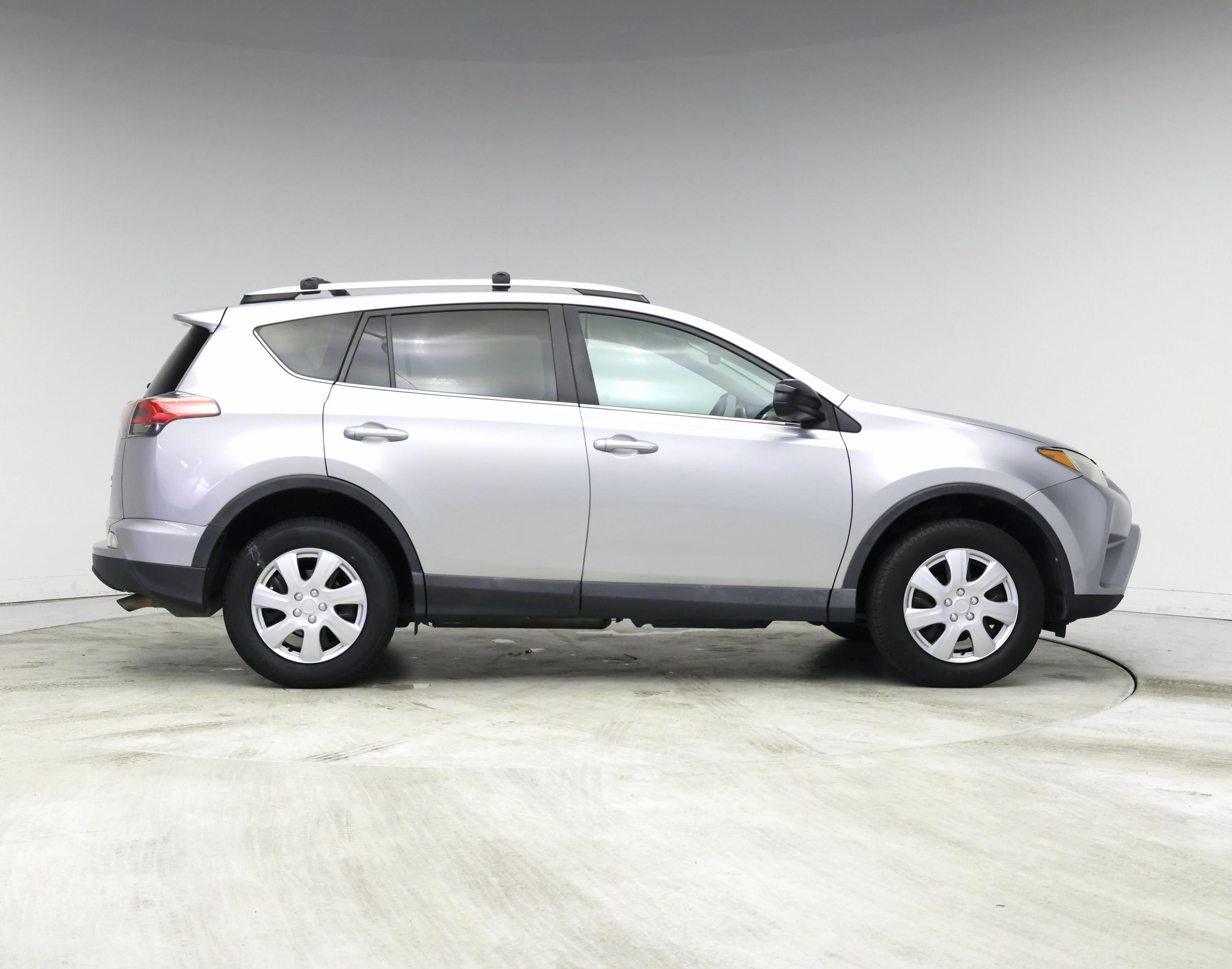 Thumbnail: 2016 Toyota RAV4 - 7