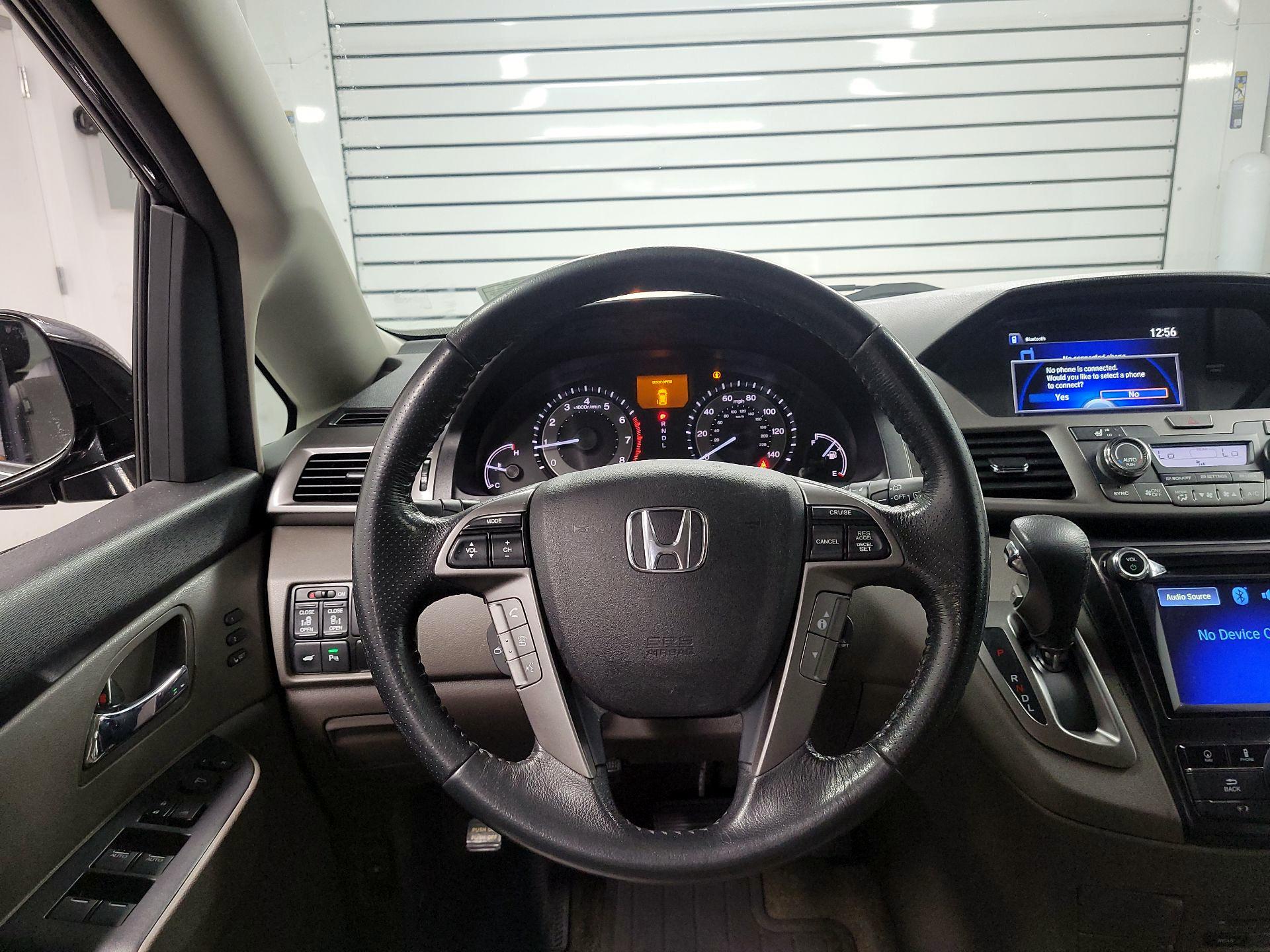 Thumbnail: 2015 Honda Odyssey - 10