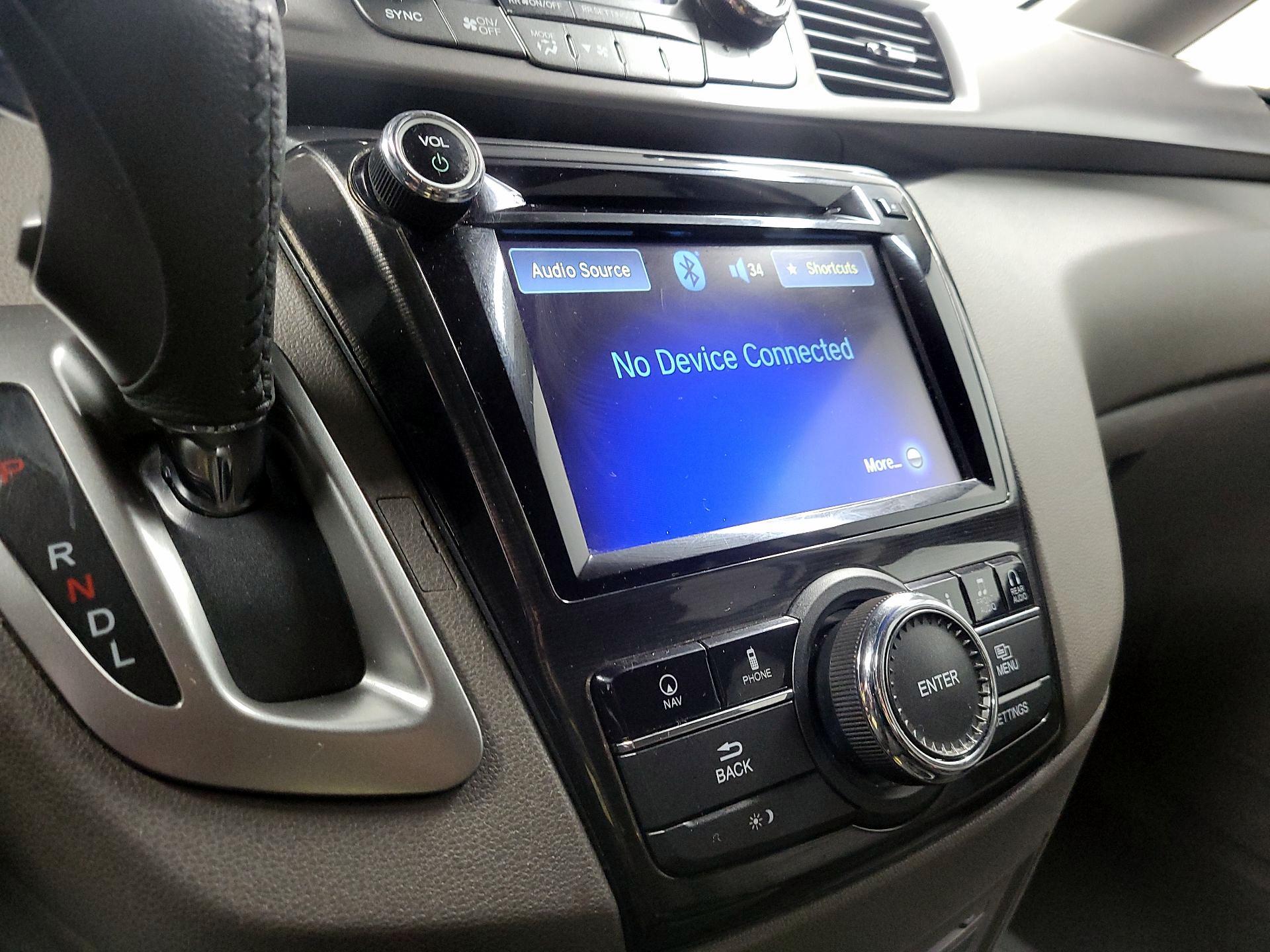Thumbnail: 2015 Honda Odyssey - 15