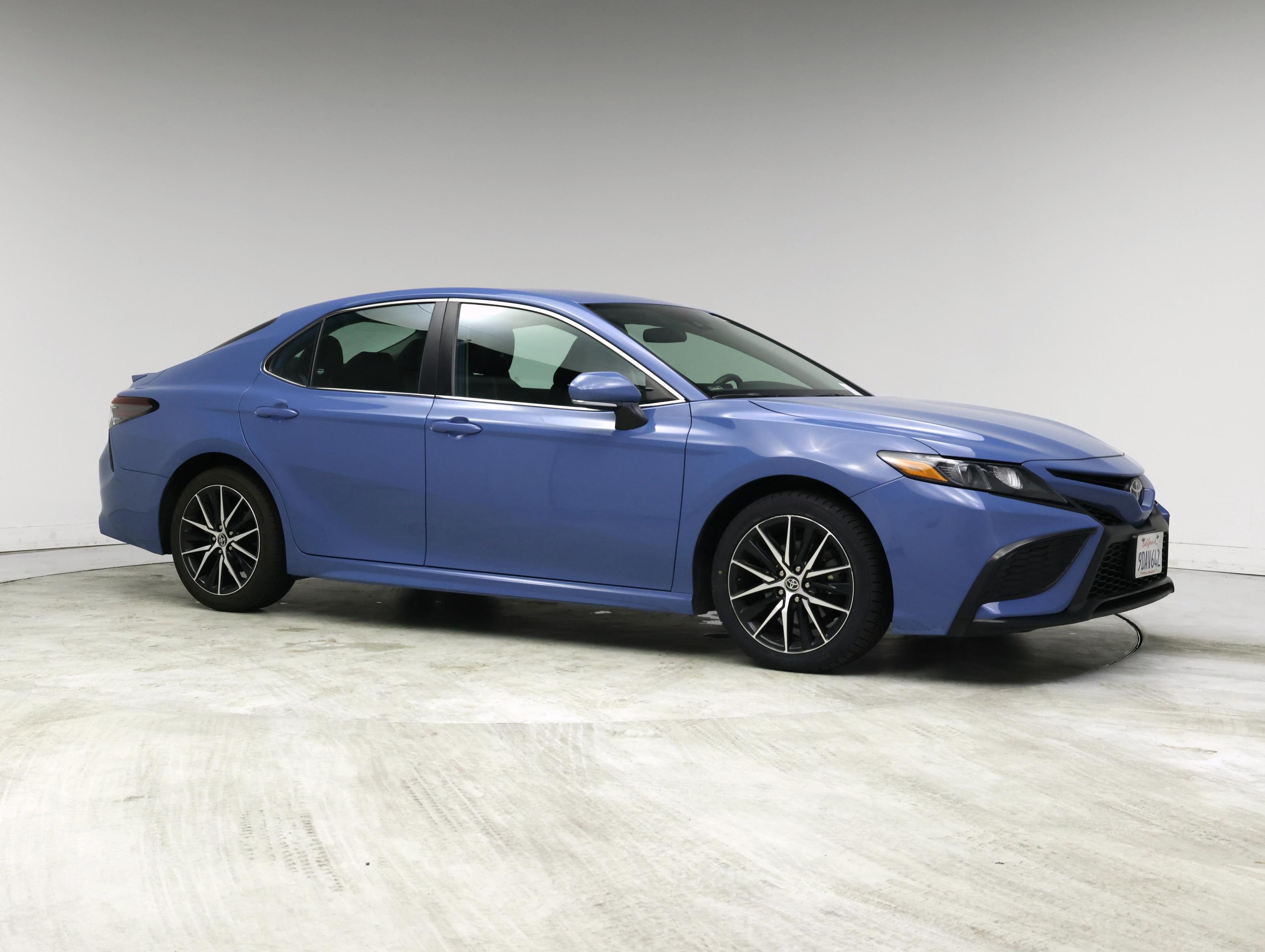 Thumbnail: 2023 Toyota Camry - 7