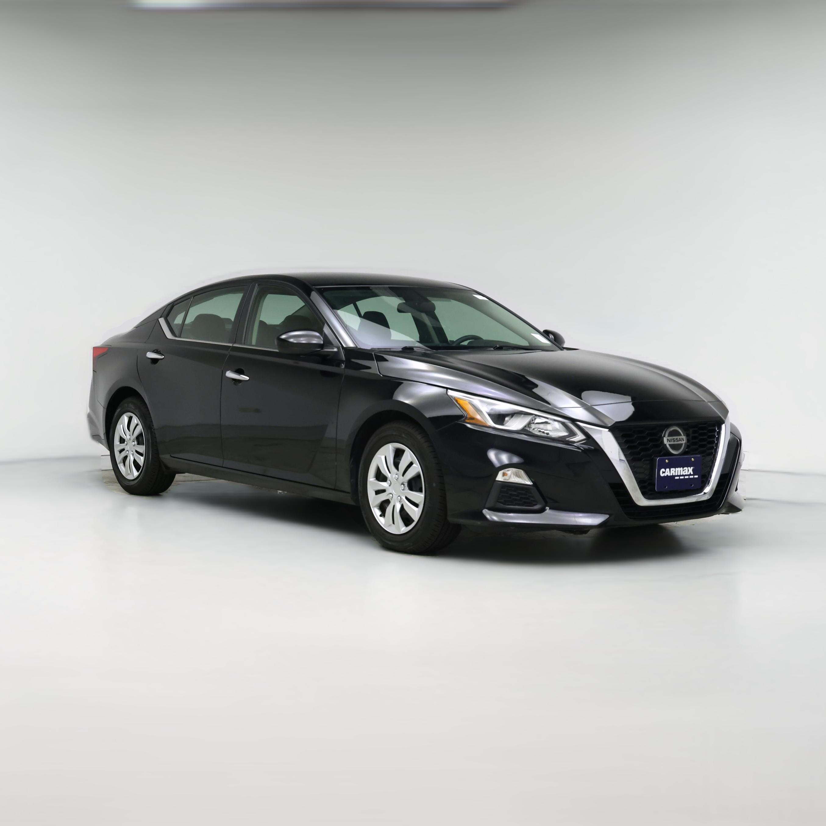 Thumbnail: 2020 Nissan Altima - 1
