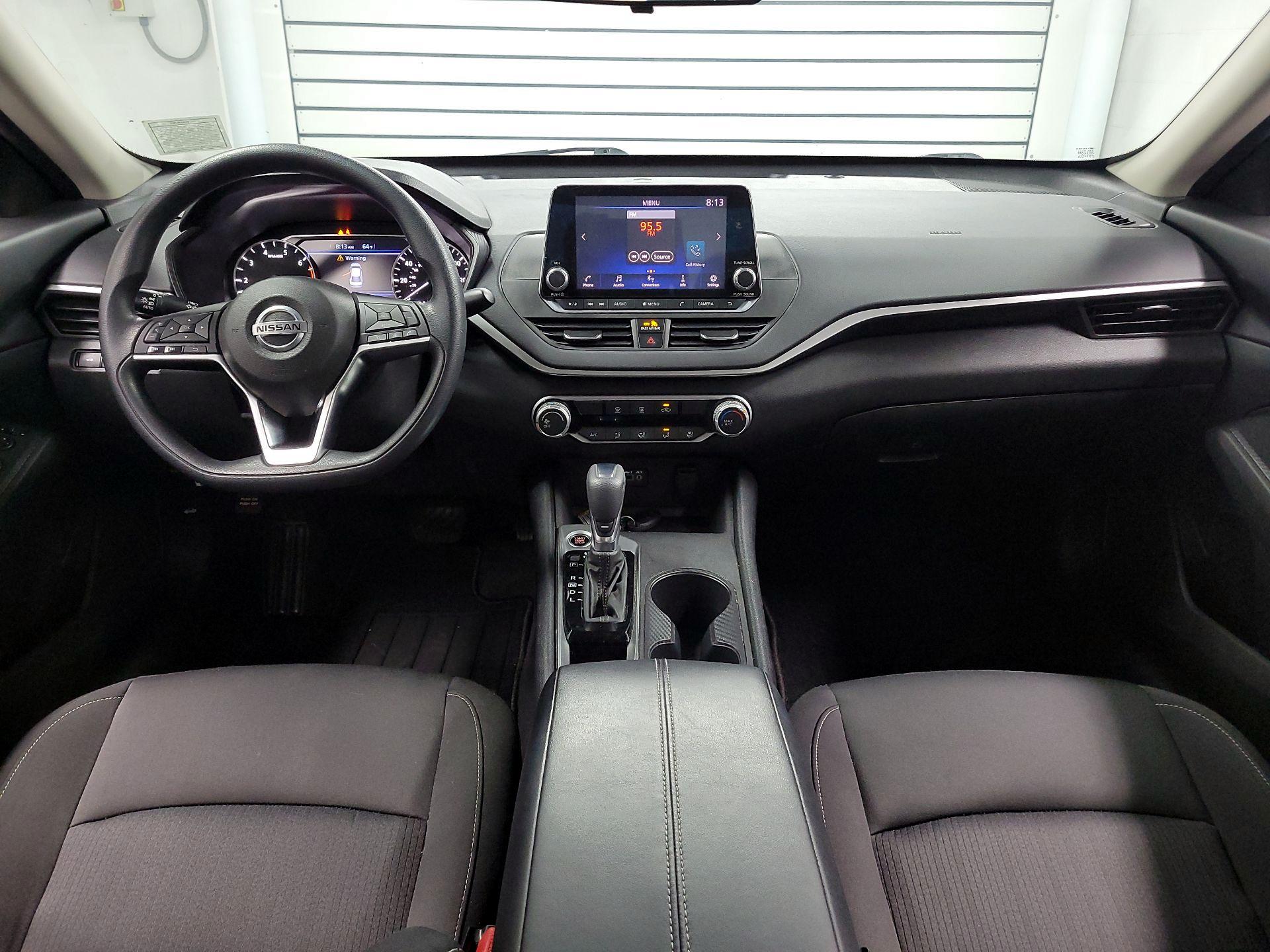 Thumbnail: 2020 Nissan Altima - 9