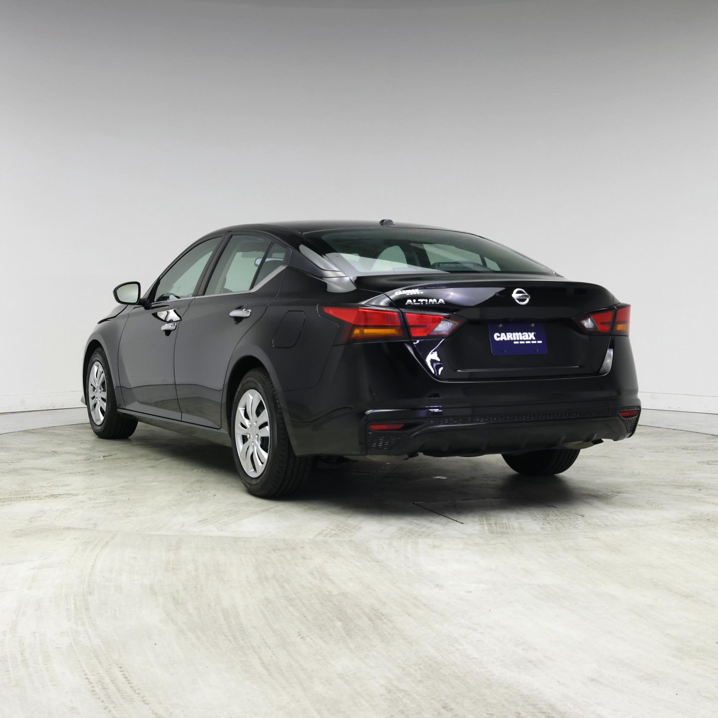 Thumbnail: 2020 Nissan Altima - 2