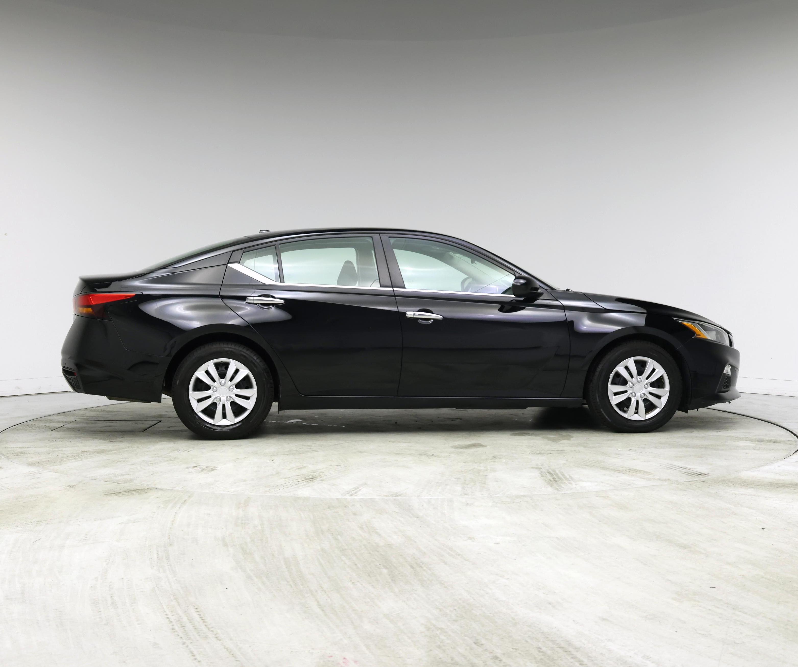 Thumbnail: 2020 Nissan Altima - 7