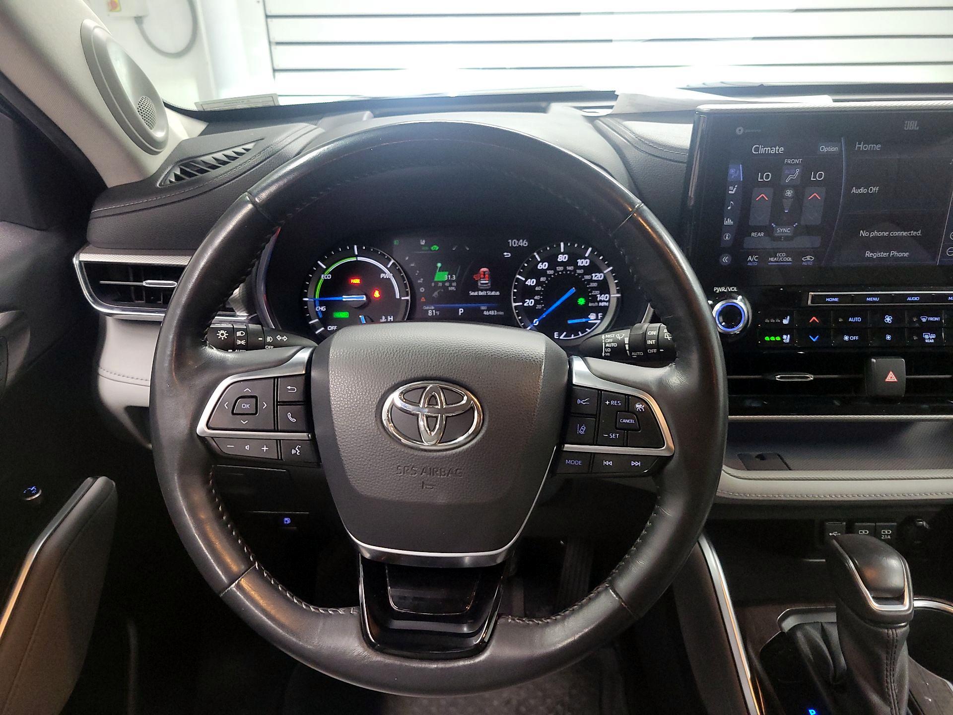 Thumbnail: 2021 Toyota Highlander - 10