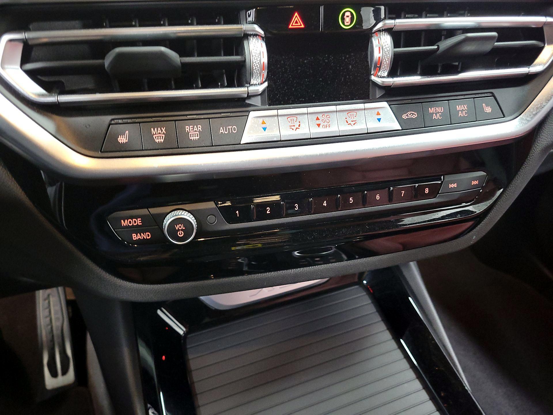Thumbnail: 2023 BMW X3 - 16