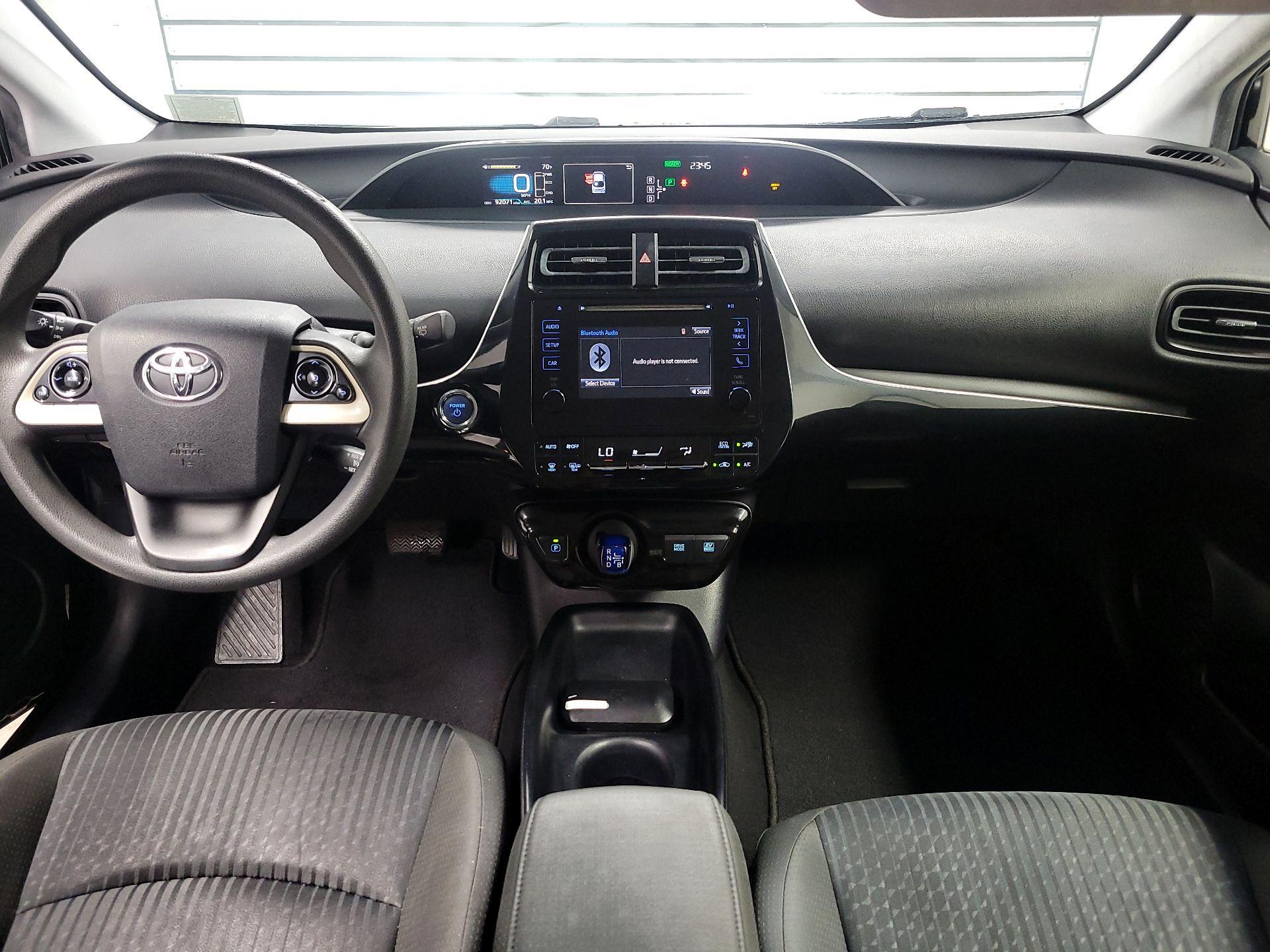 Thumbnail: 2016 Toyota Prius - 9