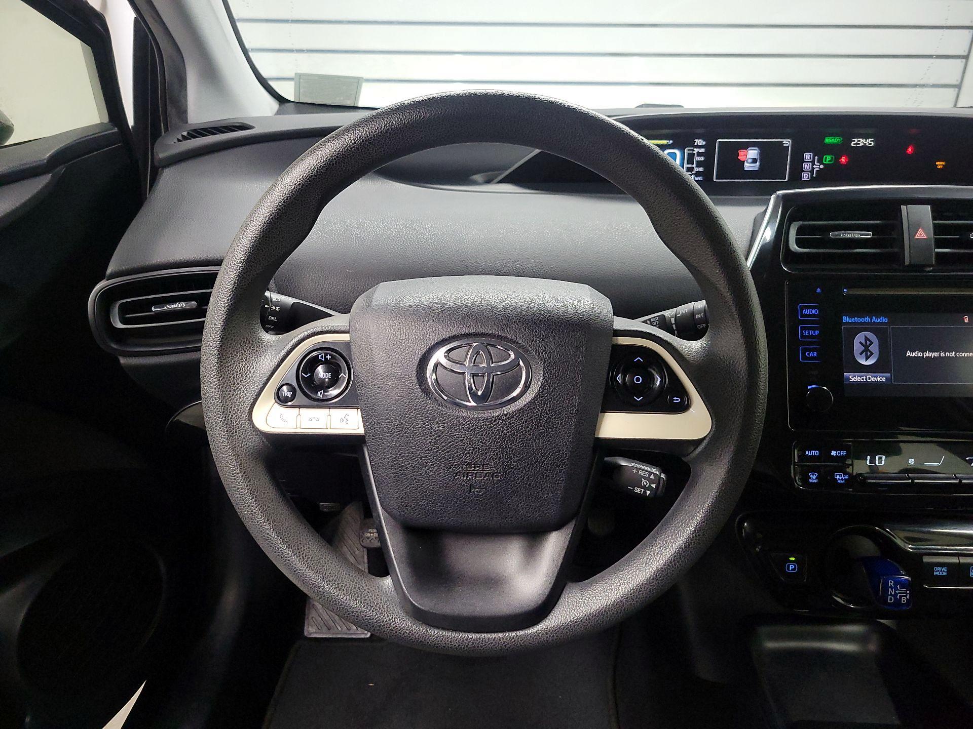 Thumbnail: 2016 Toyota Prius - 10