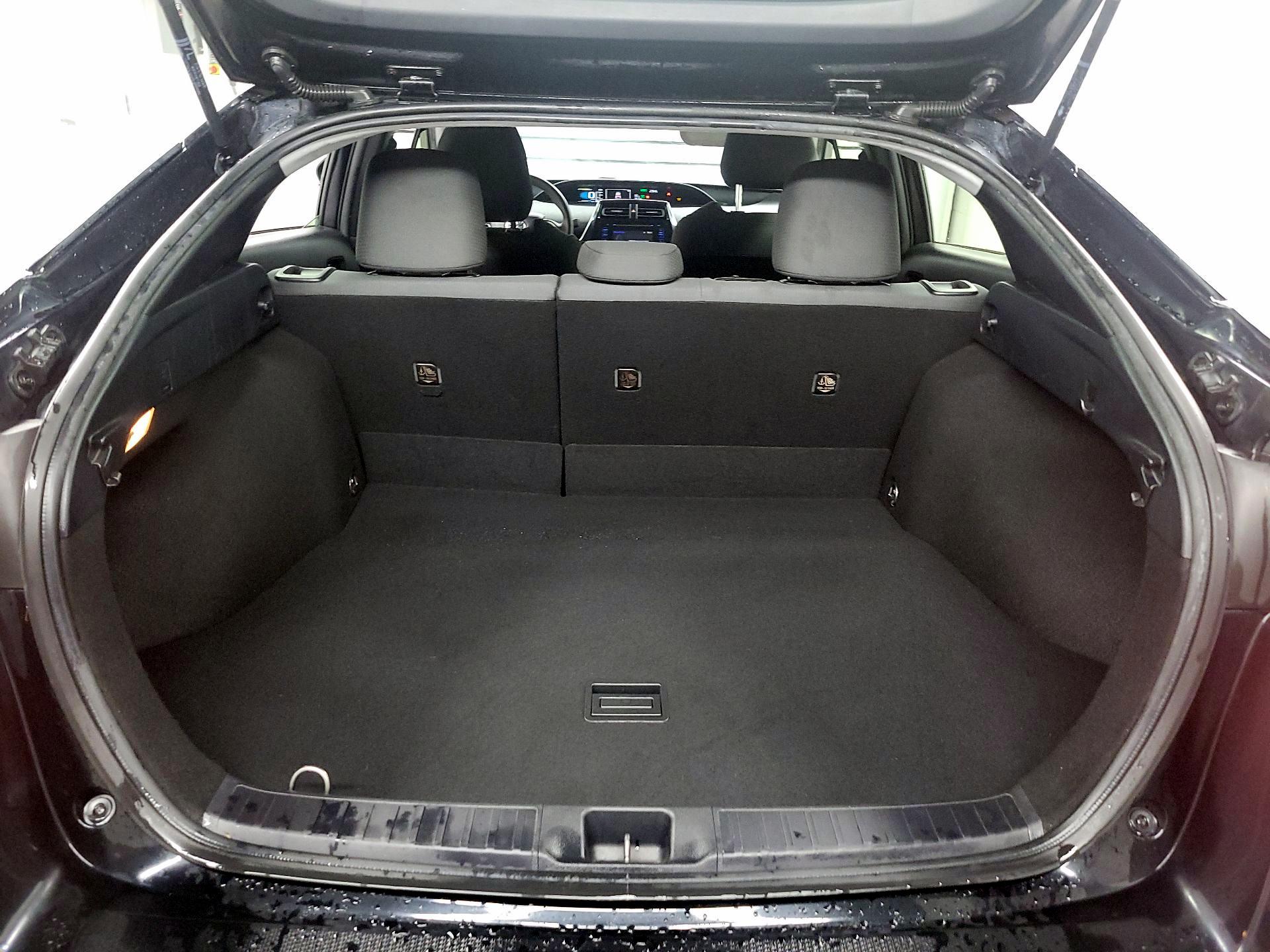 Thumbnail: 2016 Toyota Prius - 19