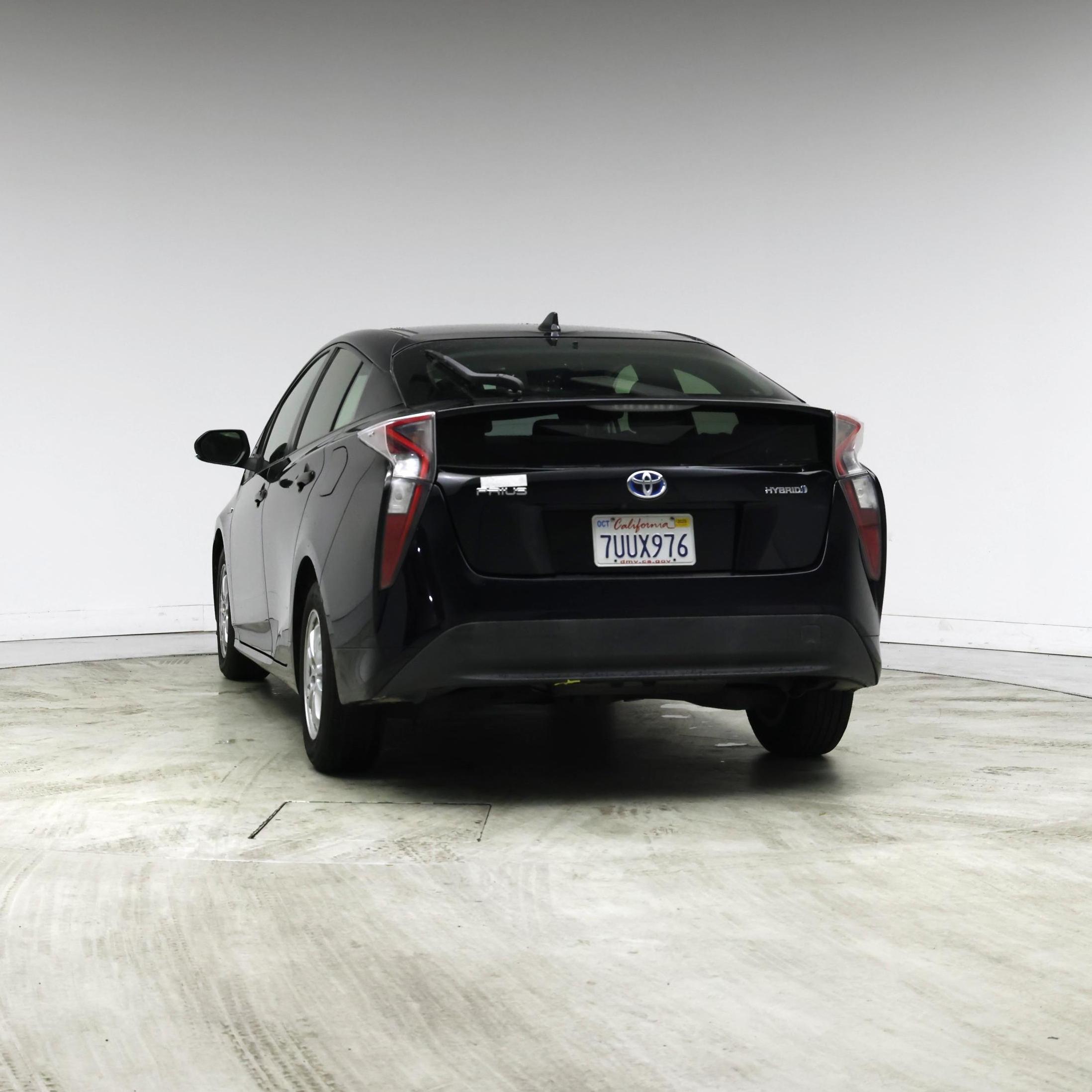 Thumbnail: 2016 Toyota Prius - 6