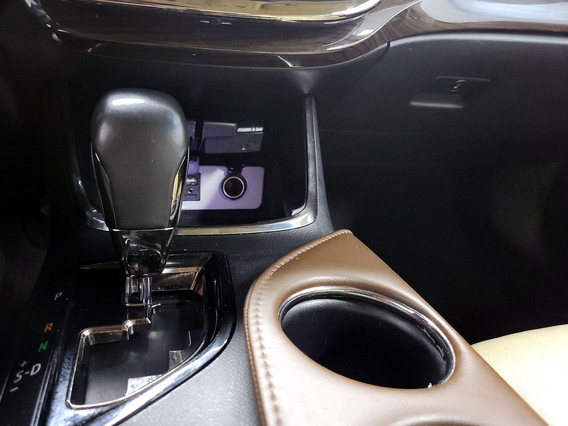 Thumbnail: 2014 Toyota Avalon - 18