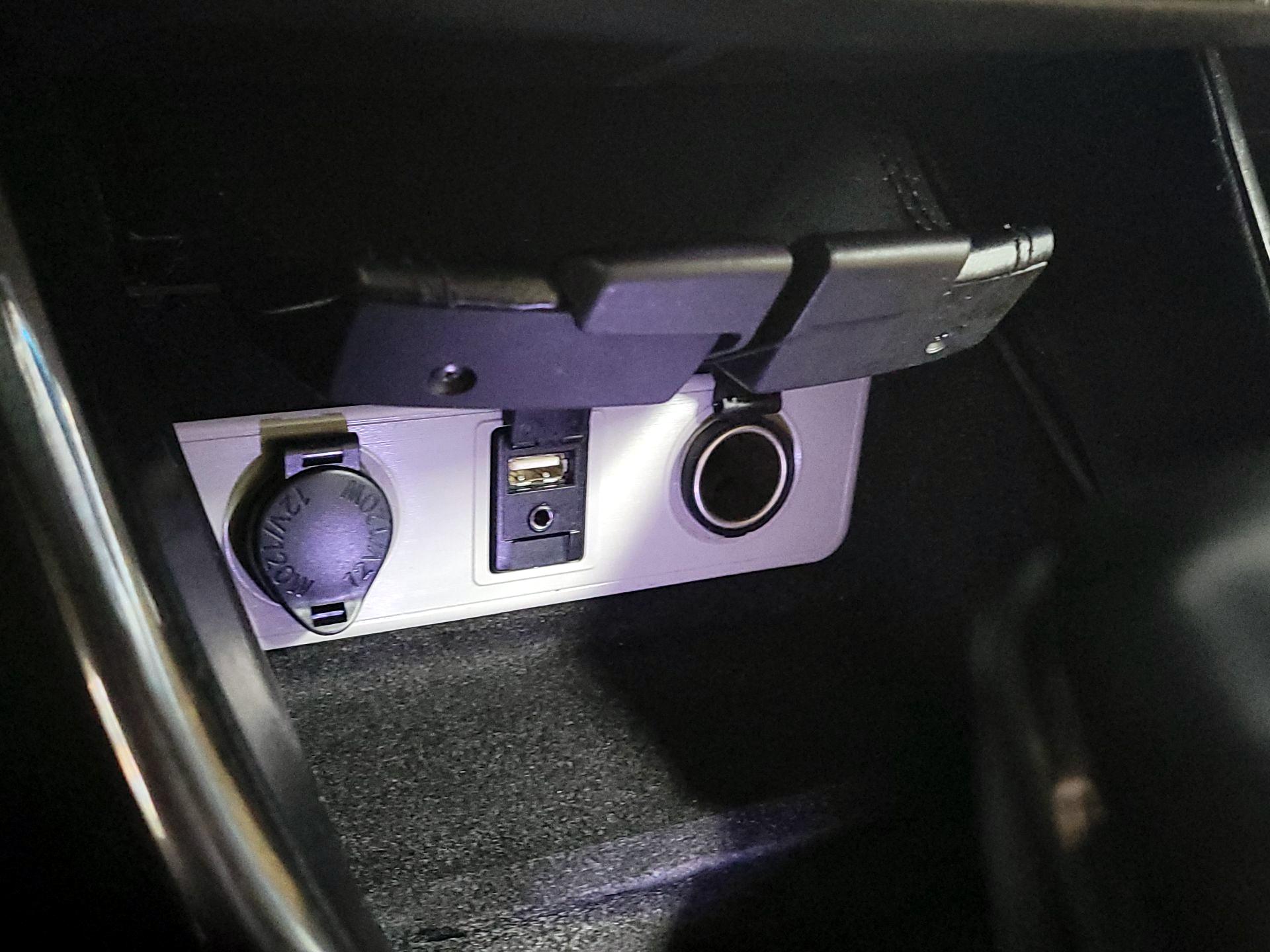 Thumbnail: 2014 Toyota Avalon - 19