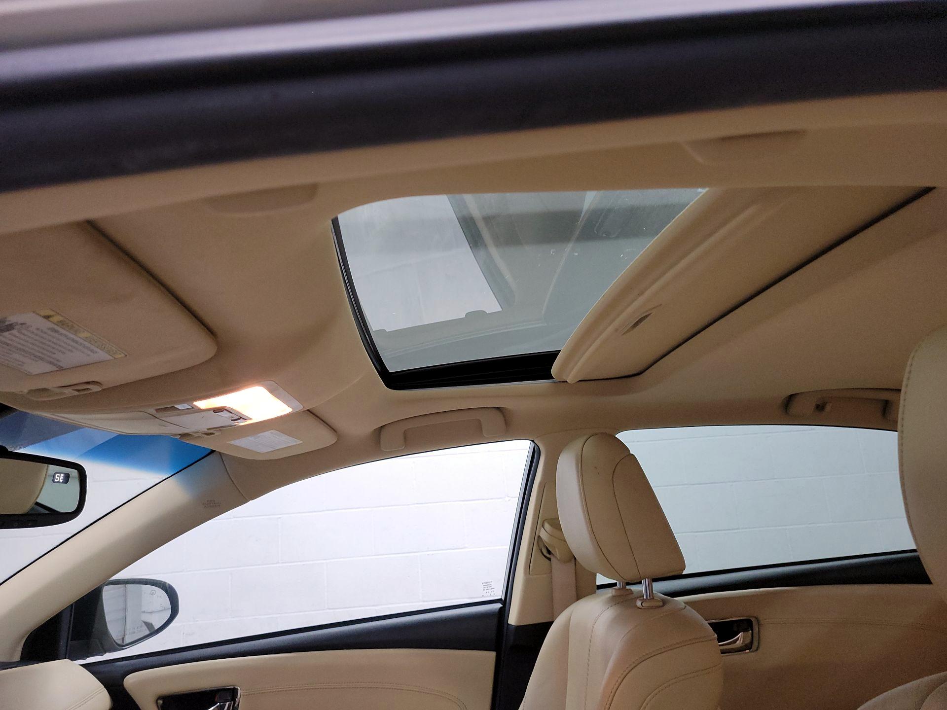 Thumbnail: 2014 Toyota Avalon - 20