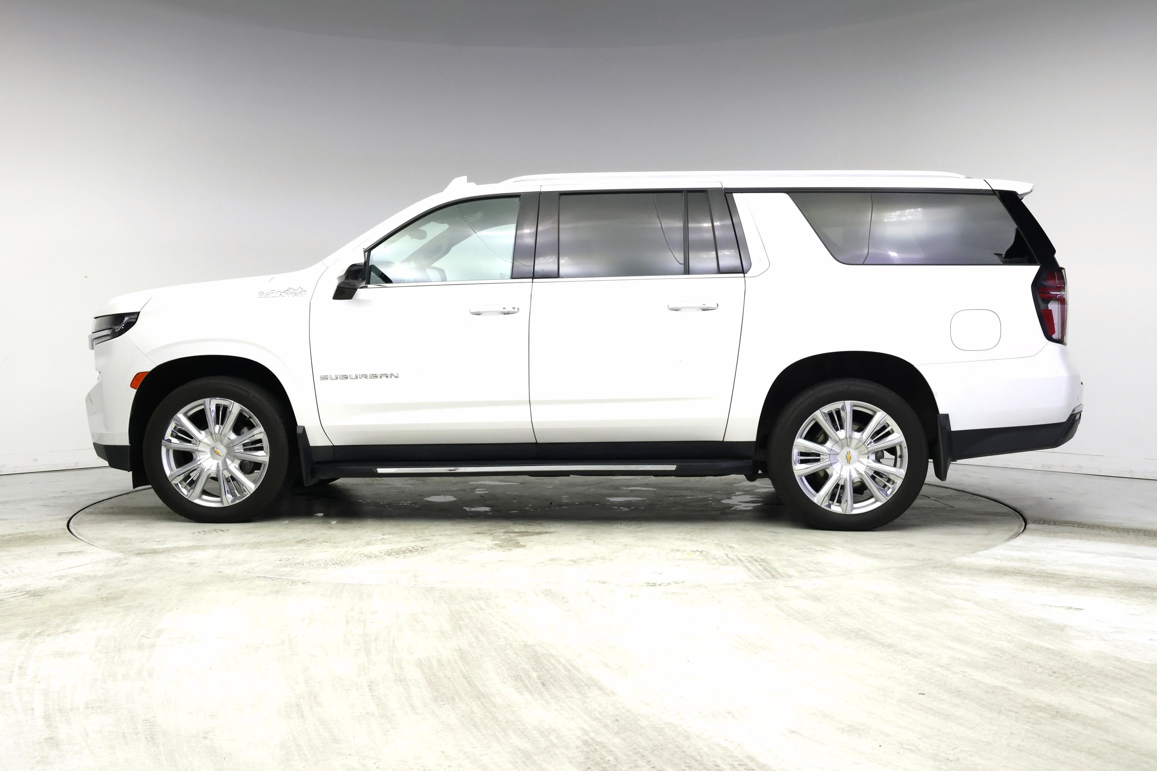 Thumbnail: 2023 Chevrolet Suburban - 3