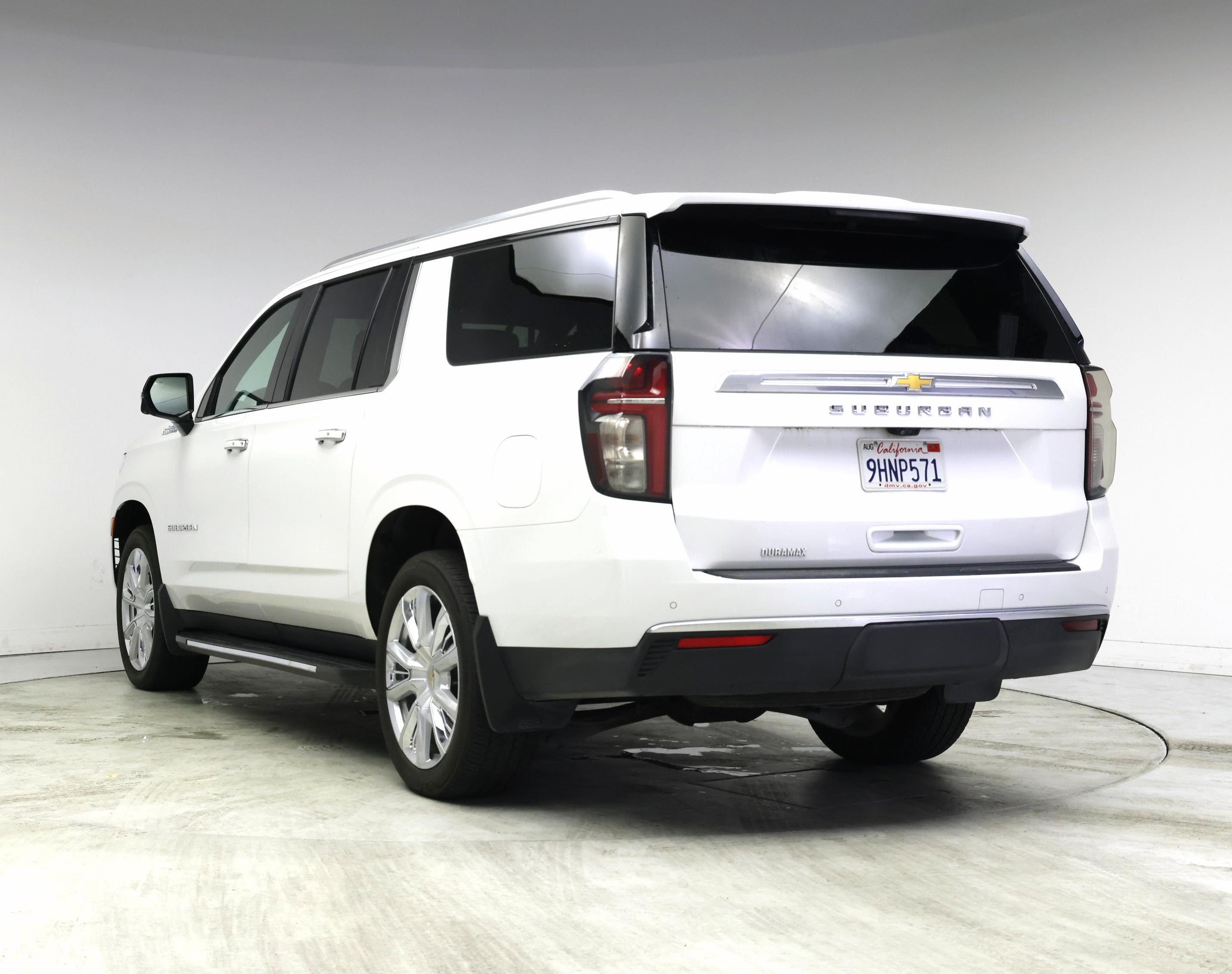 Thumbnail: 2023 Chevrolet Suburban - 8