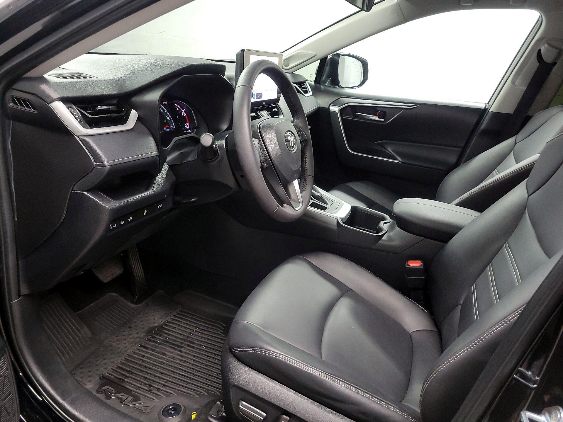 Thumbnail: 2024 Toyota RAV4 - 11