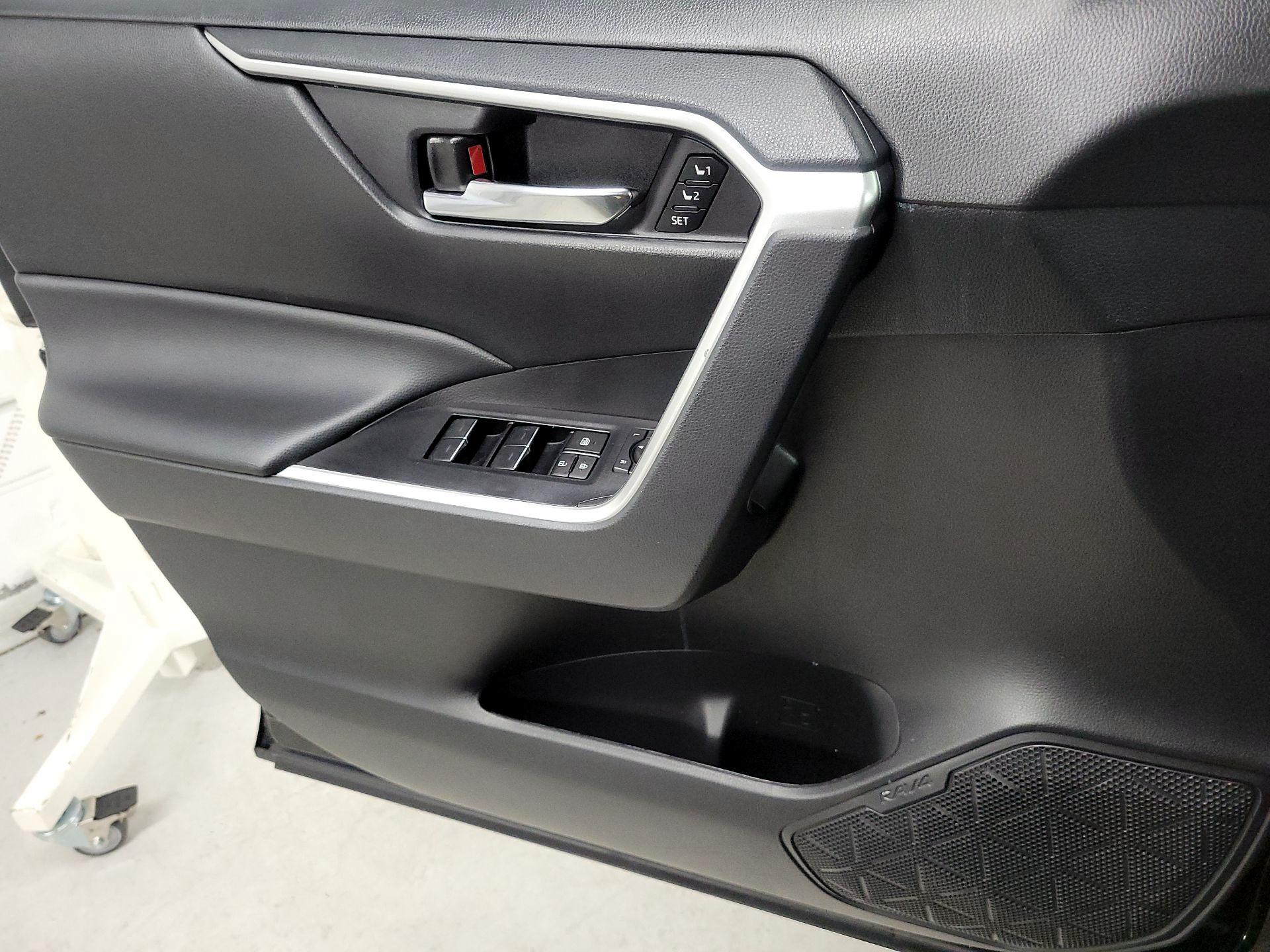 Thumbnail: 2024 Toyota RAV4 - 12