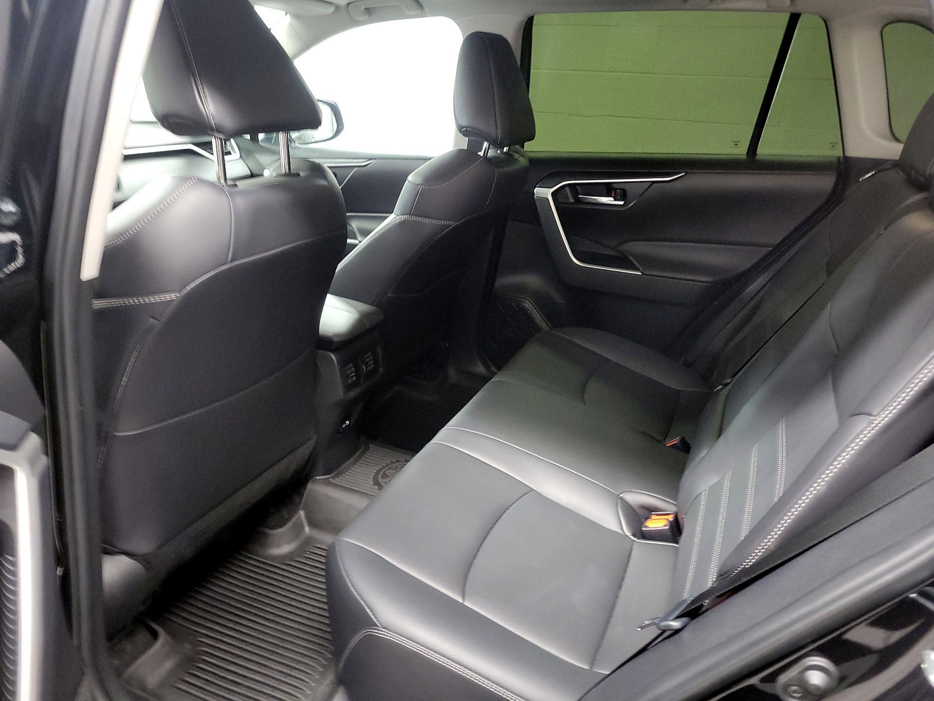 Thumbnail: 2024 Toyota RAV4 - 17