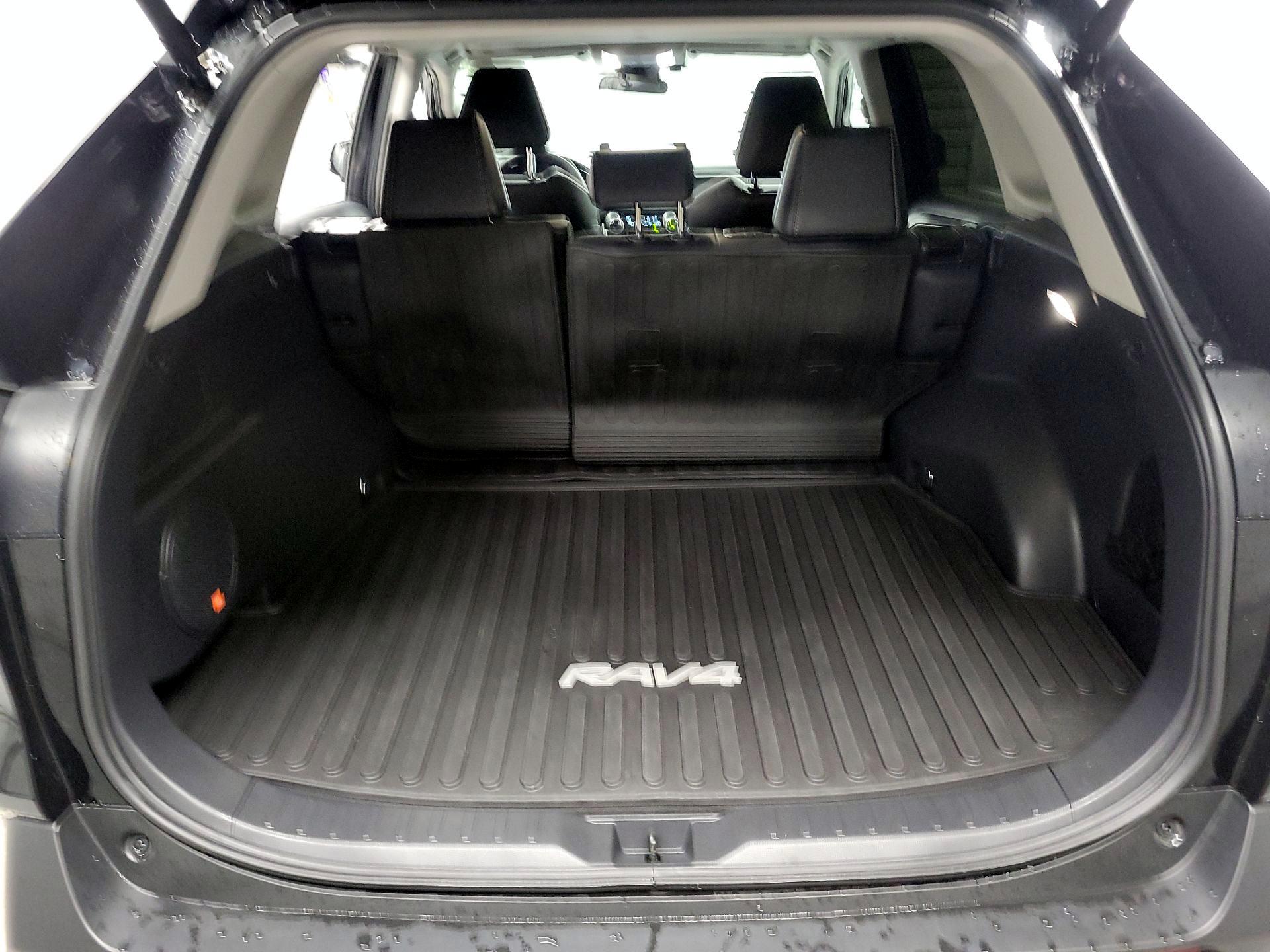 Thumbnail: 2024 Toyota RAV4 - 18