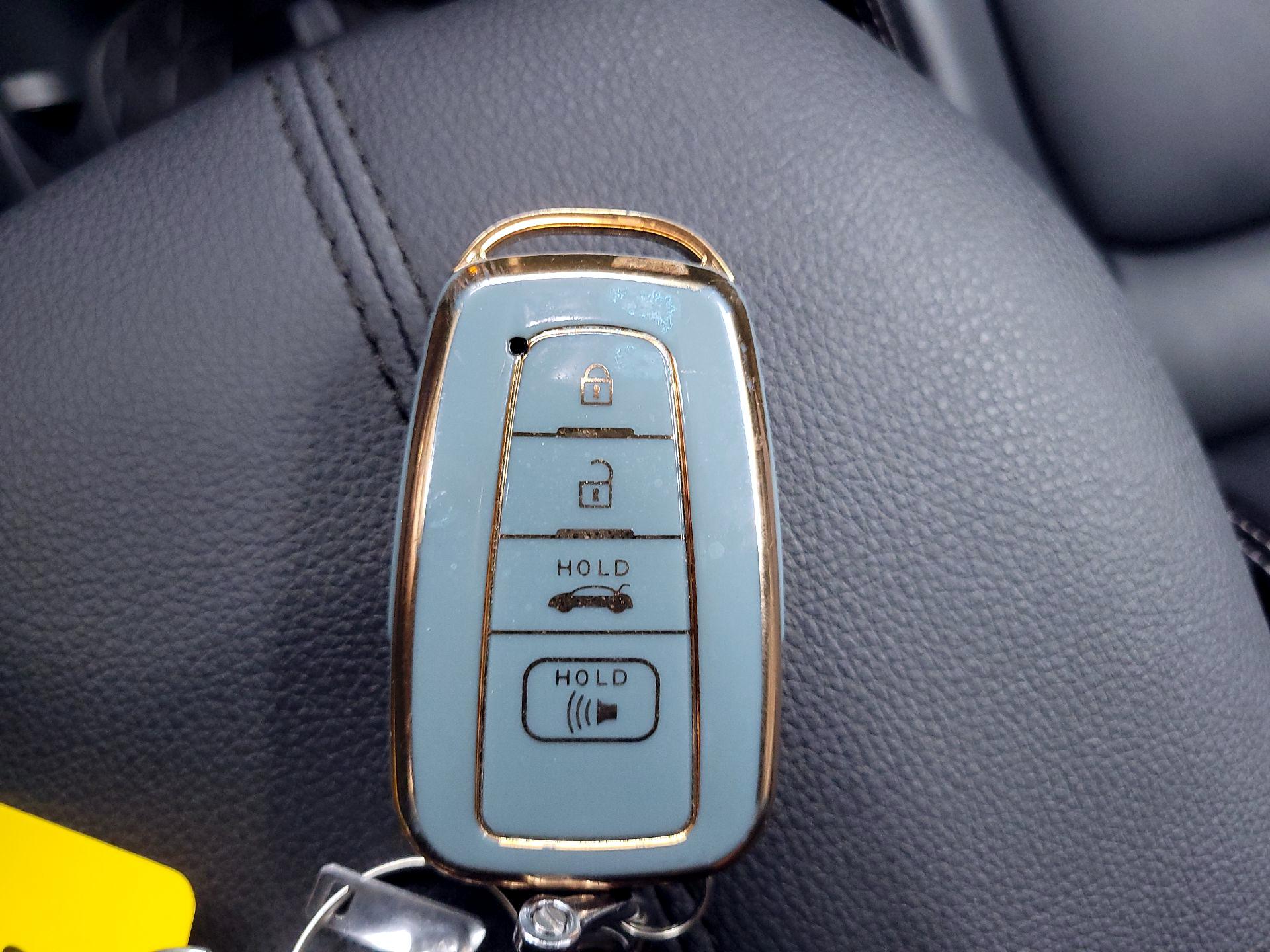 Thumbnail: 2024 Toyota RAV4 - 20