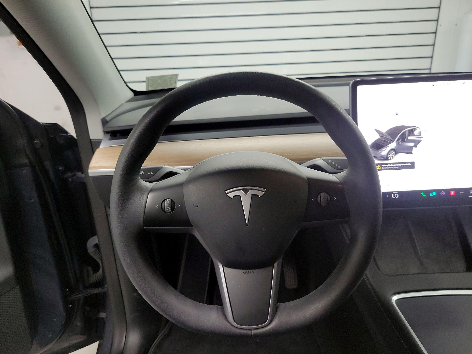 Thumbnail: 2023 Tesla Model Y - 10