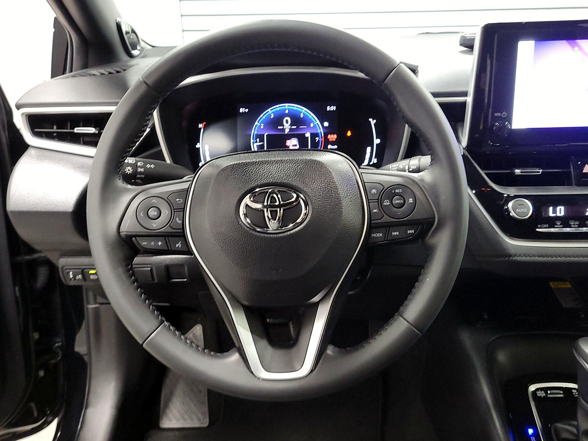 Thumbnail: 2023 Toyota Corolla - 10