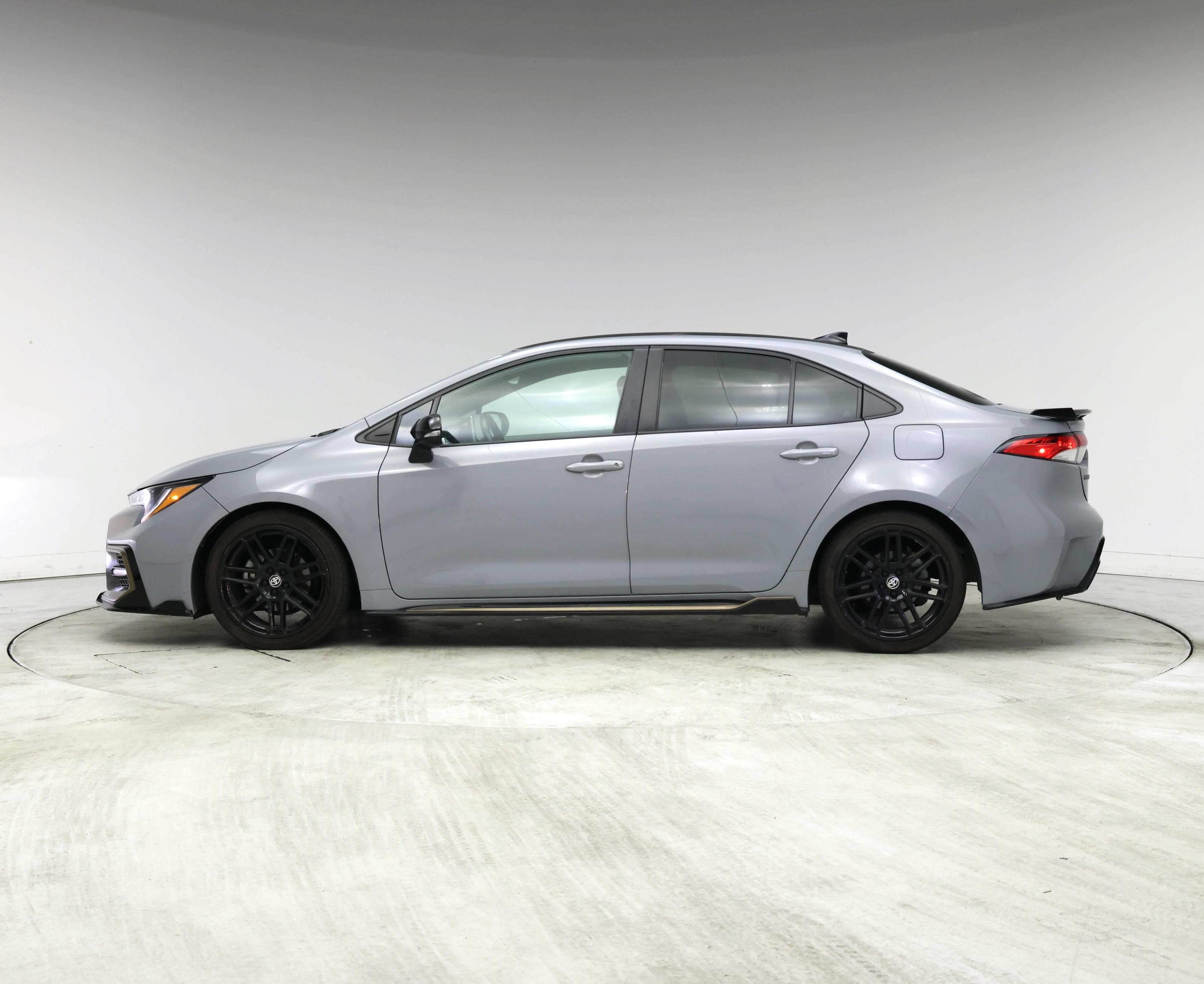 Thumbnail: 2023 Toyota Corolla - 3