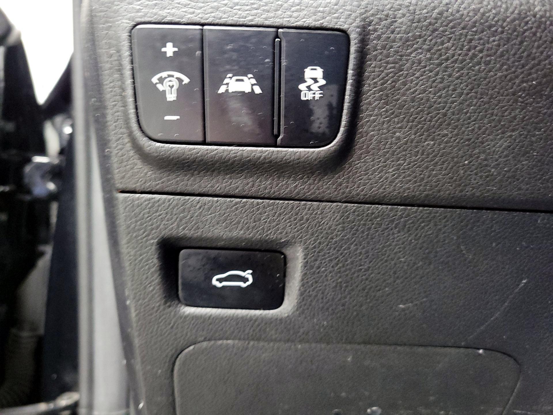 Thumbnail: 2022 Kia K5 - 13