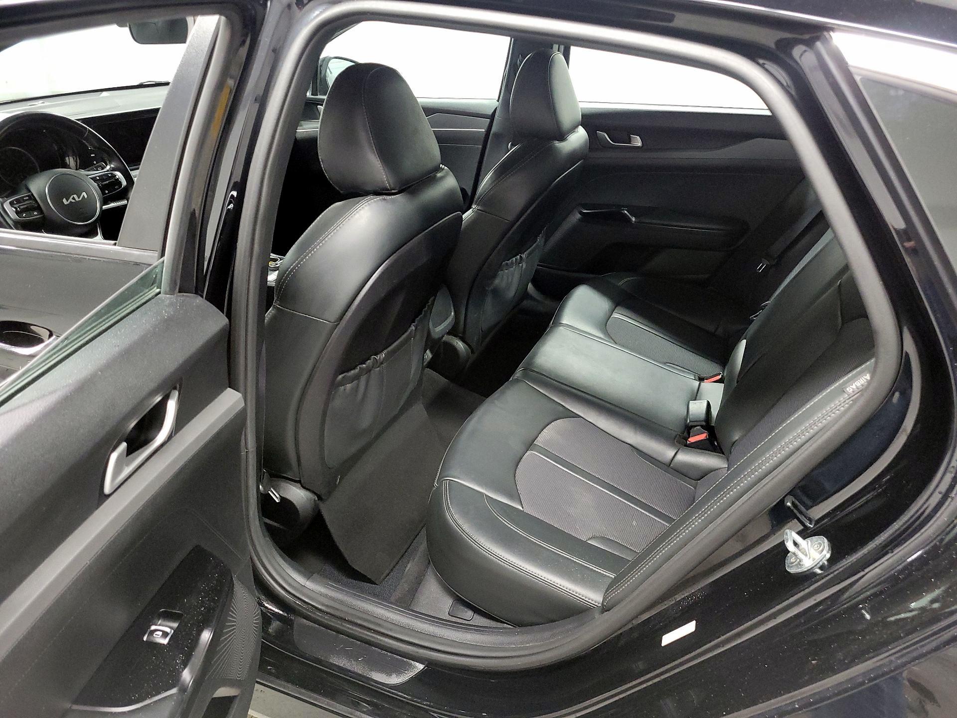 Thumbnail: 2022 Kia K5 - 20