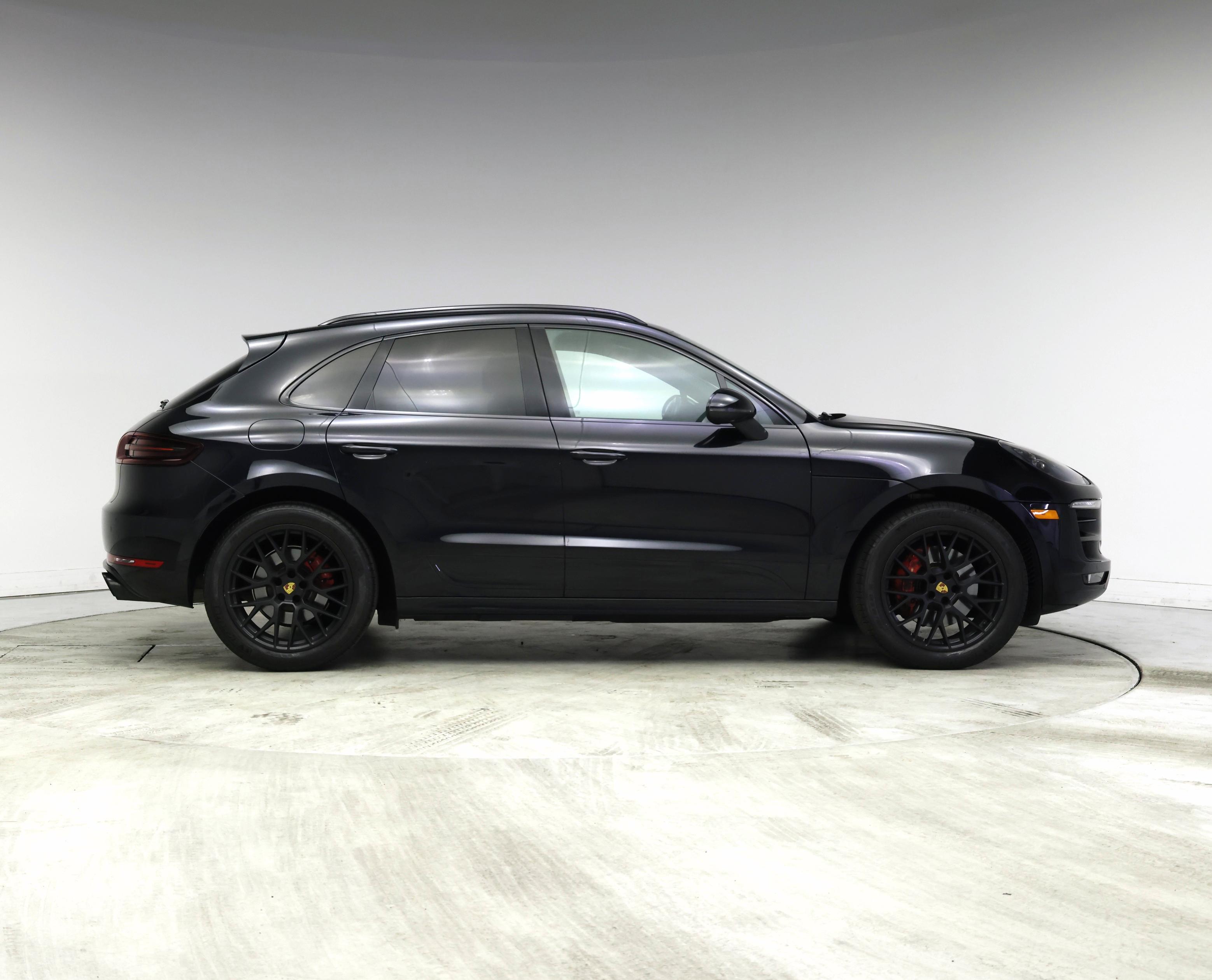Thumbnail: 2018 Porsche Macan - 7