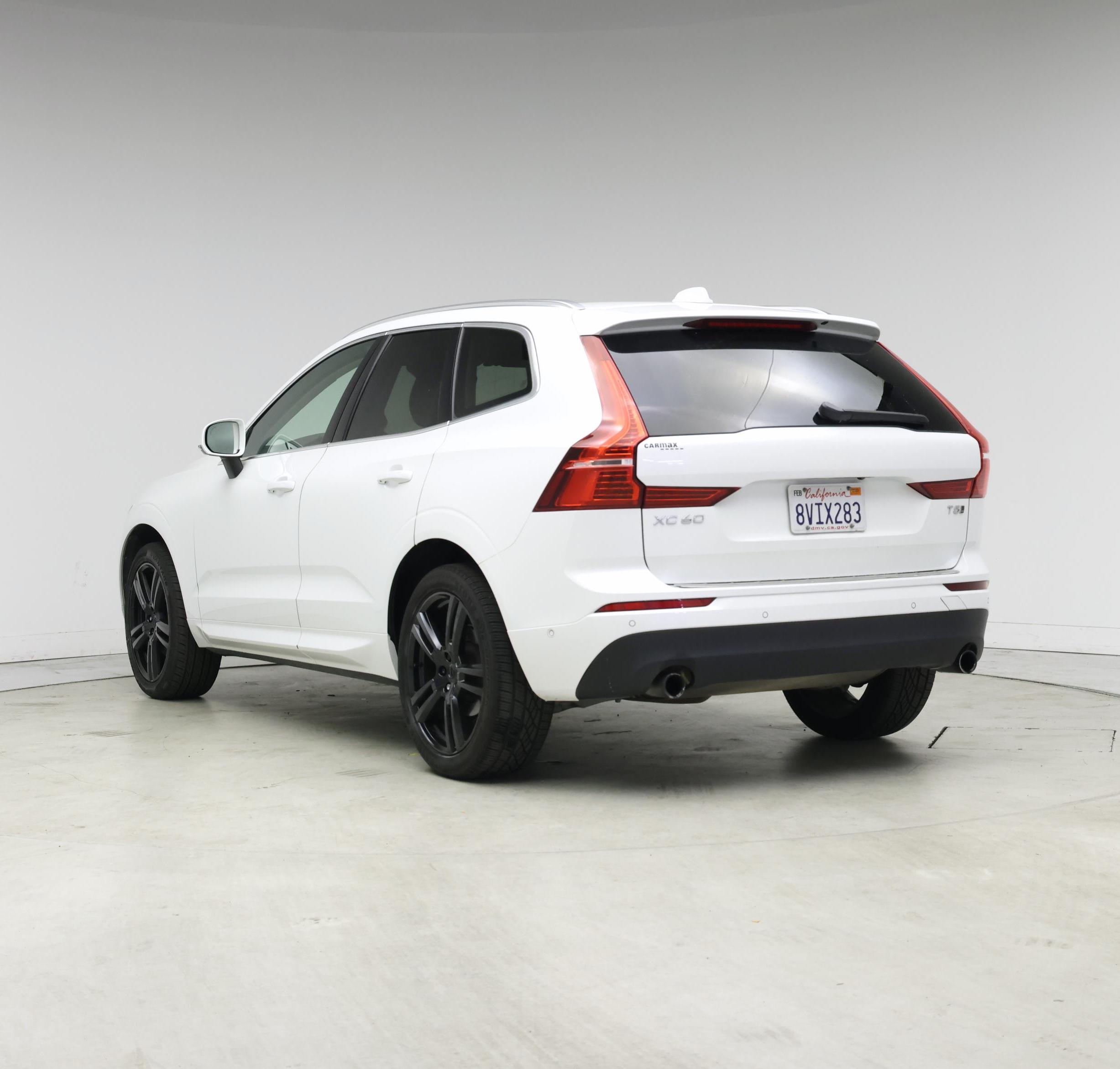 Thumbnail: 2018 Volvo XC60 - 2